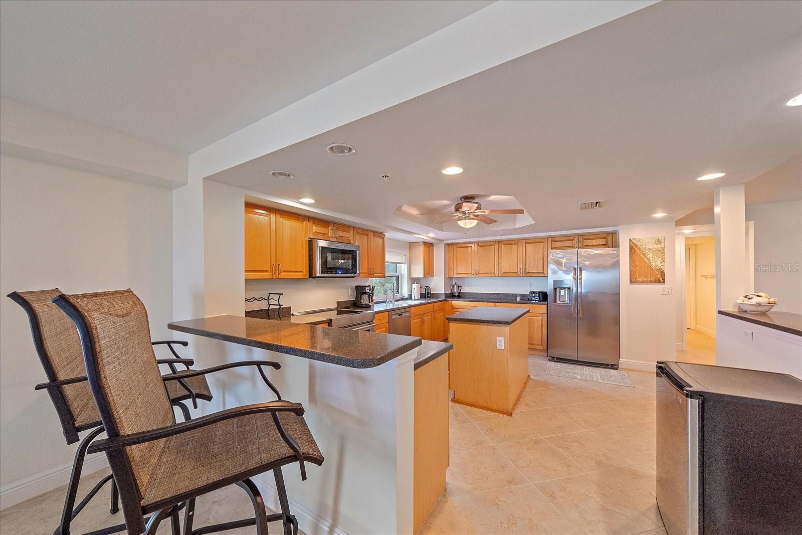 Image 14 of 49 For 5056 Beach Road 202