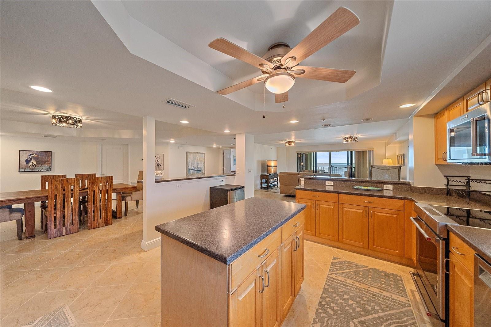 Image 17 of 49 For 5056 Beach Road 202