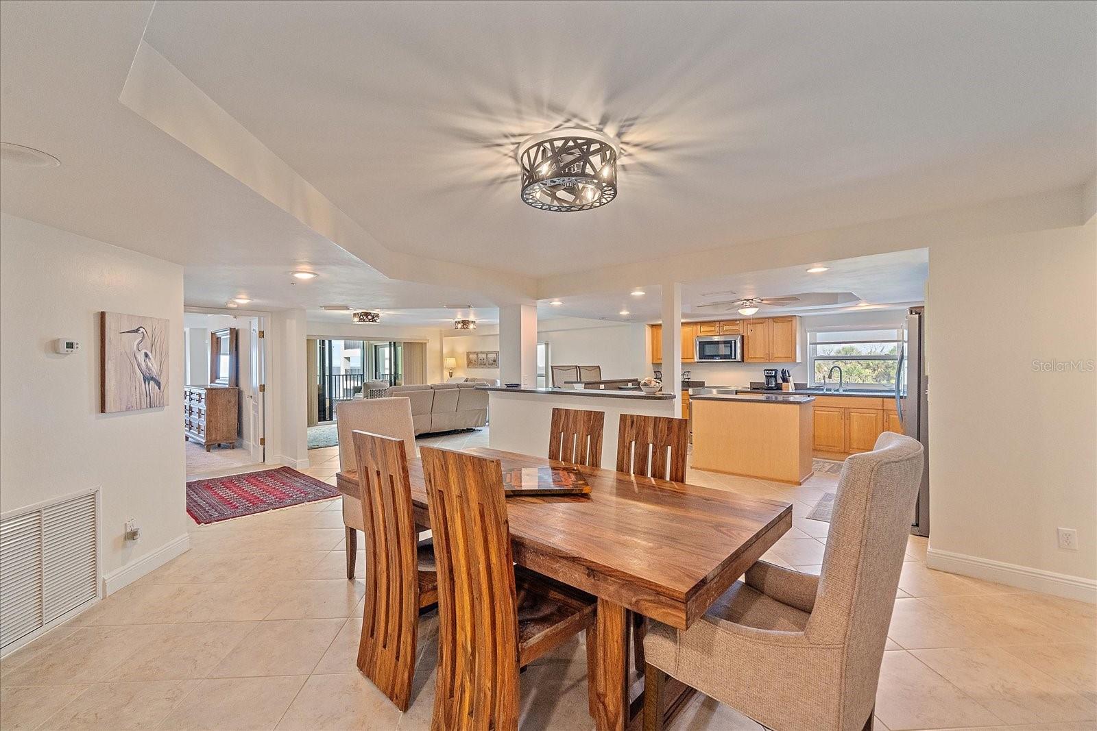 Image 27 of 49 For 5056 Beach Road 202