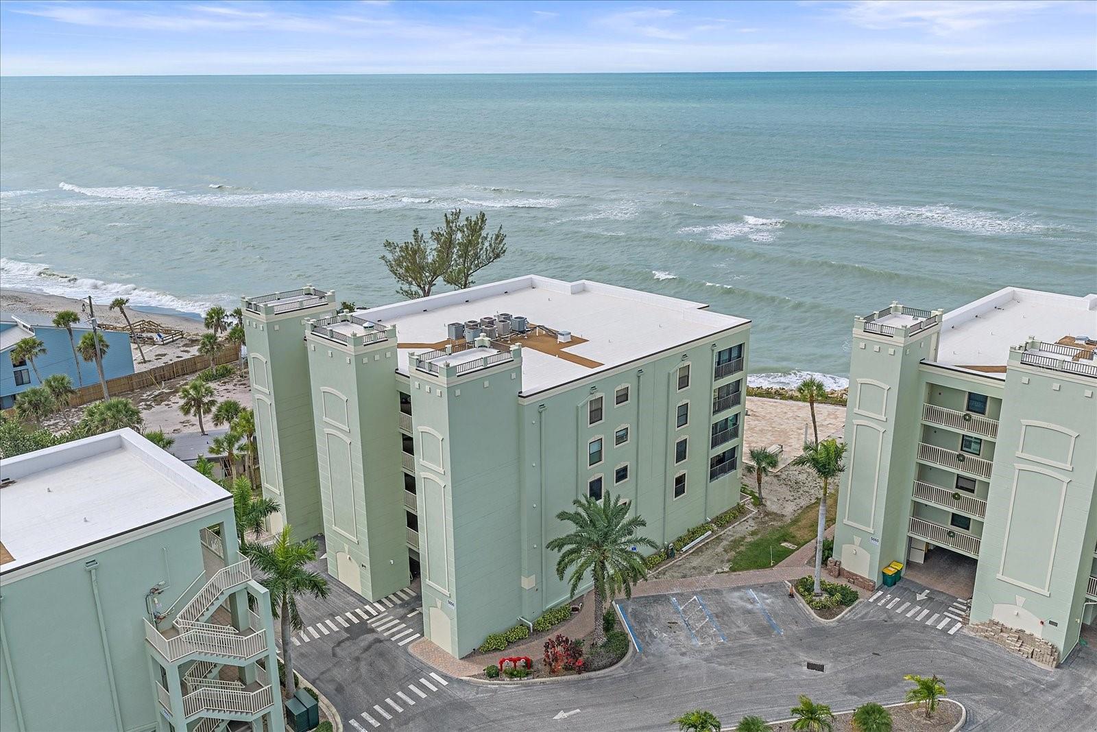 Image 3 of 49 For 5056 Beach Road 202