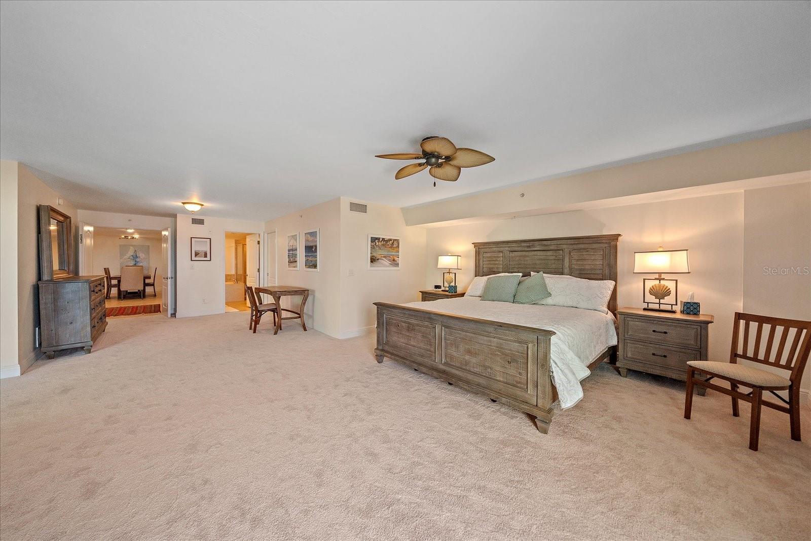 Image 36 of 49 For 5056 Beach Road 202