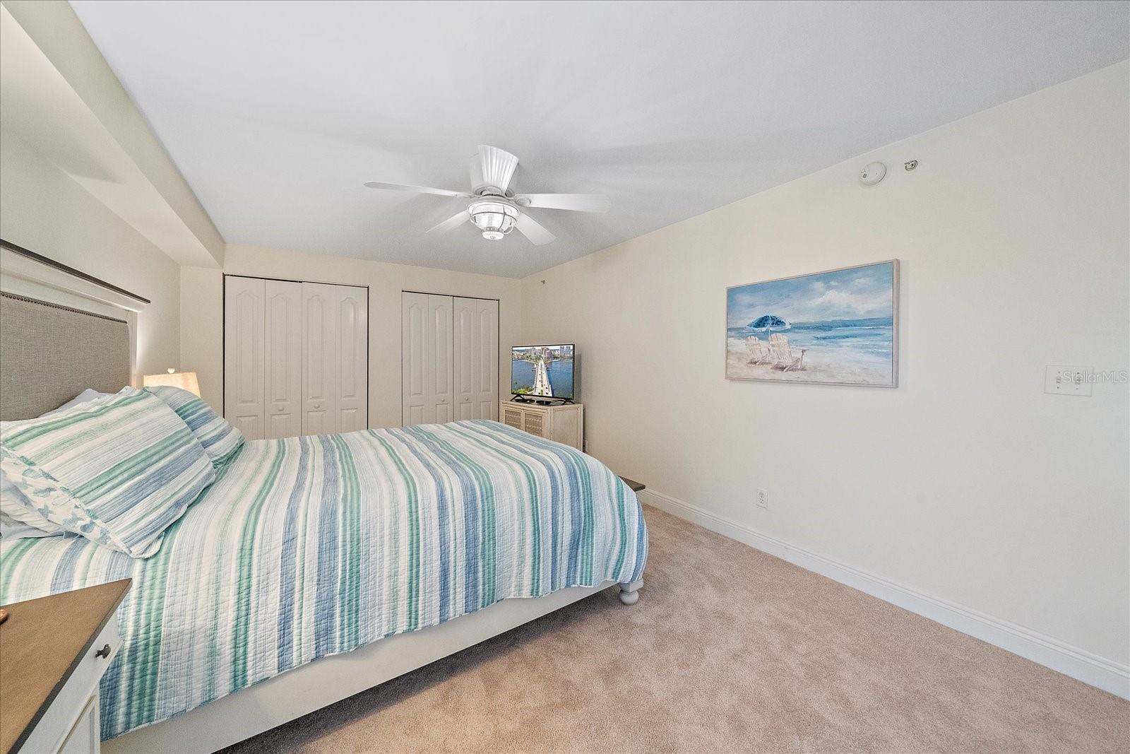 Image 38 of 49 For 5056 Beach Road 202