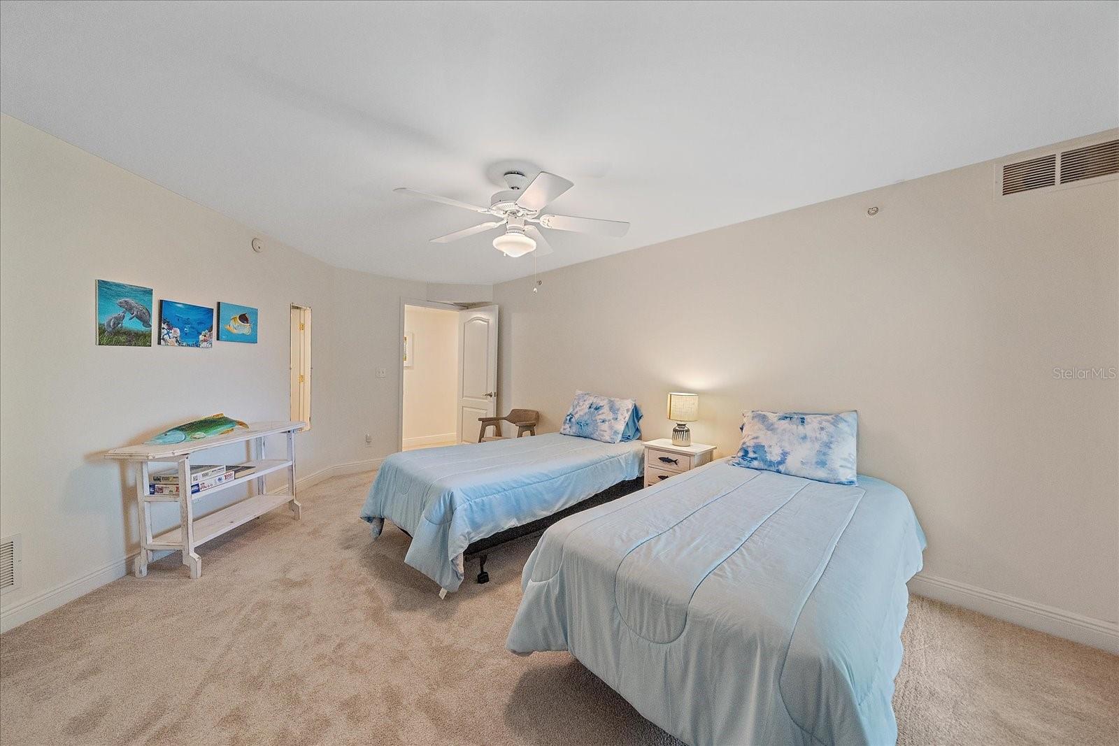 Image 43 of 49 For 5056 Beach Road 202