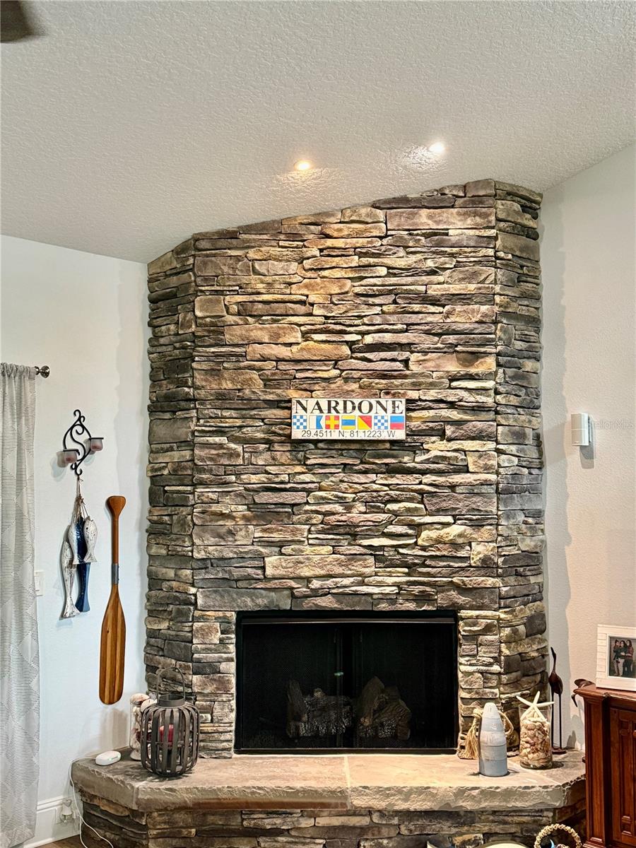 Image 11 of 50 For 630 23rd Street