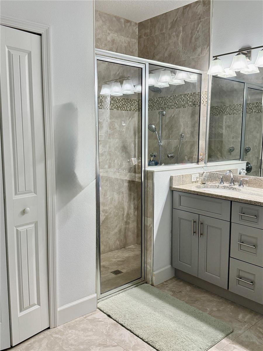 Image 26 of 50 For 630 23rd Street