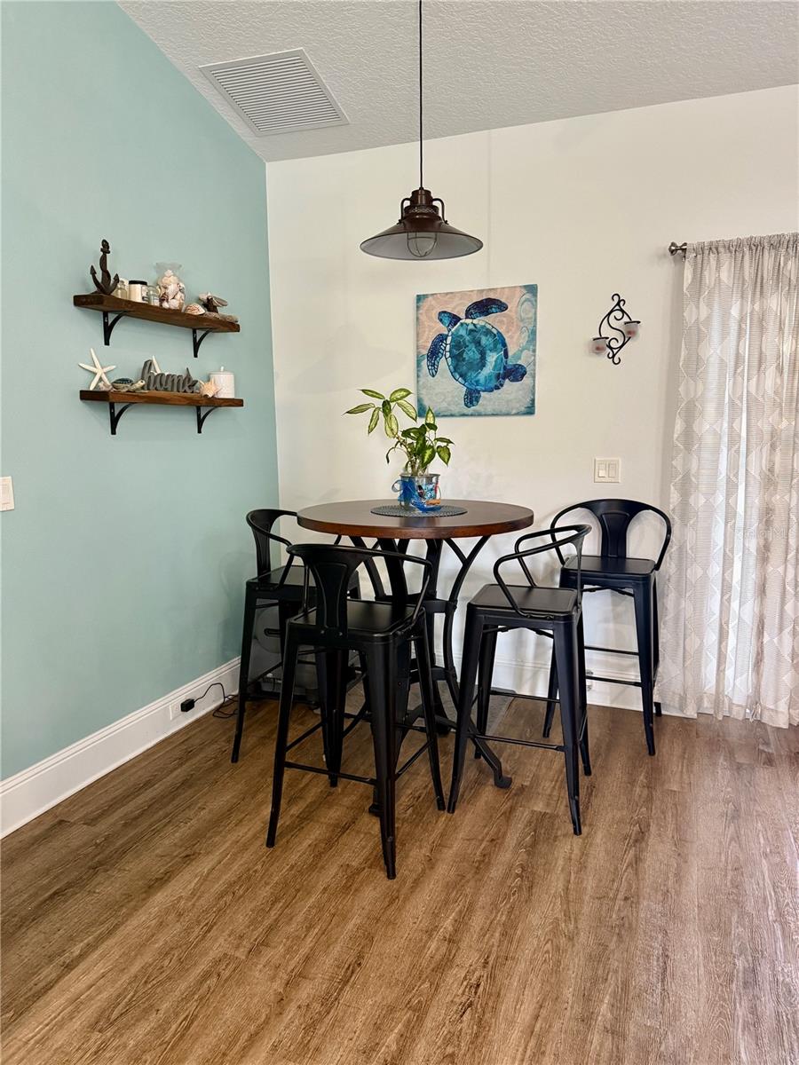 Image 9 of 50 For 630 23rd Street