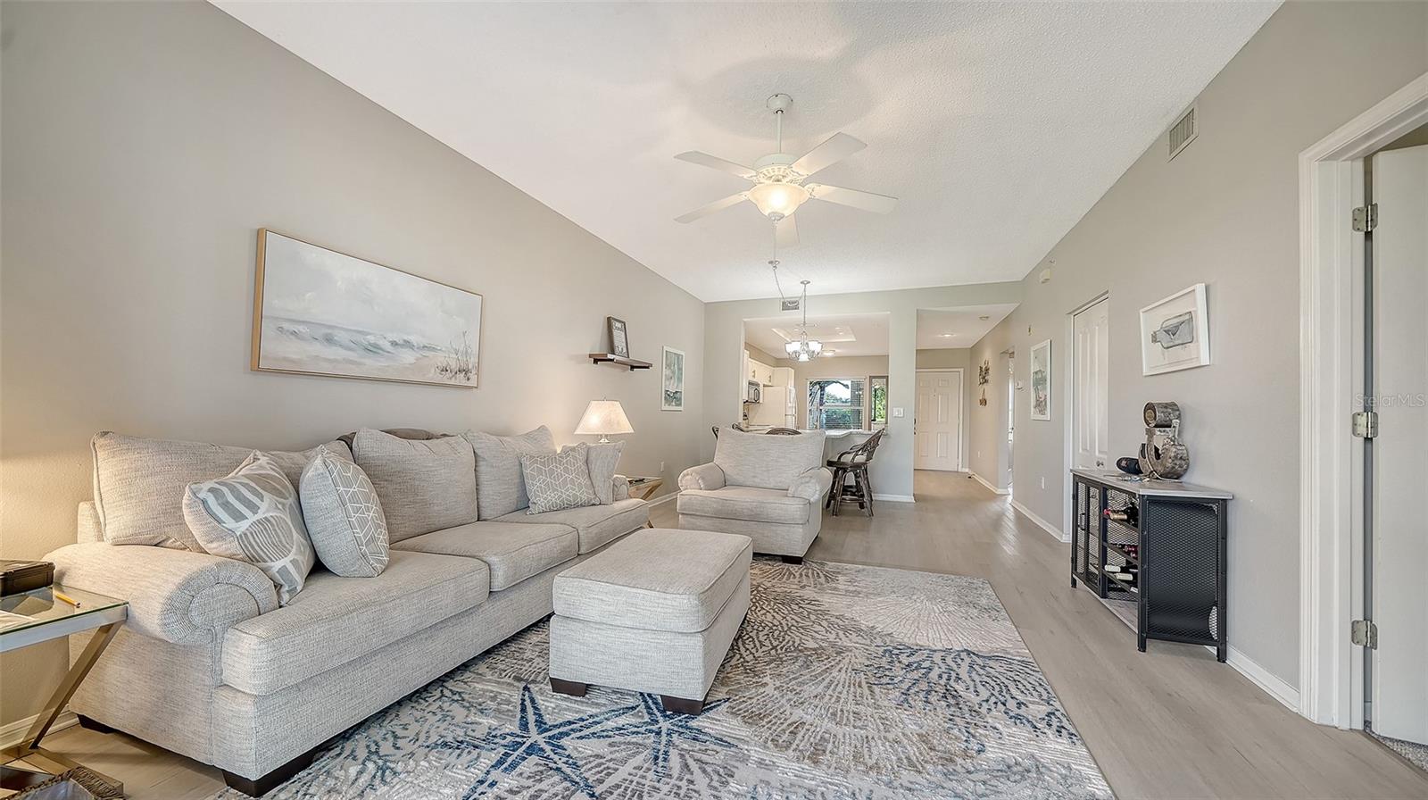 Image 12 of 60 For 9620 Club South Circle 5107