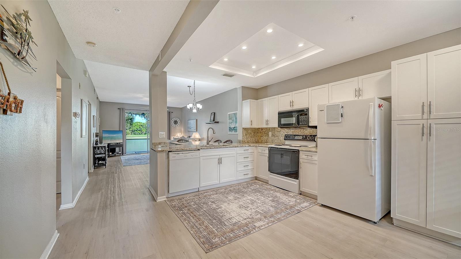 Image 2 of 60 For 9620 Club South Circle 5107