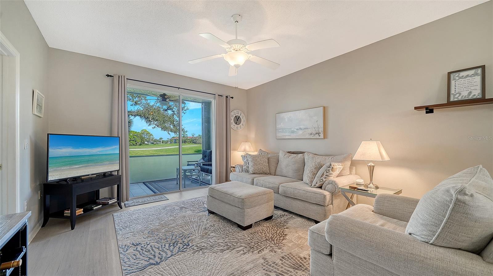 Image 4 of 60 For 9620 Club South Circle 5107