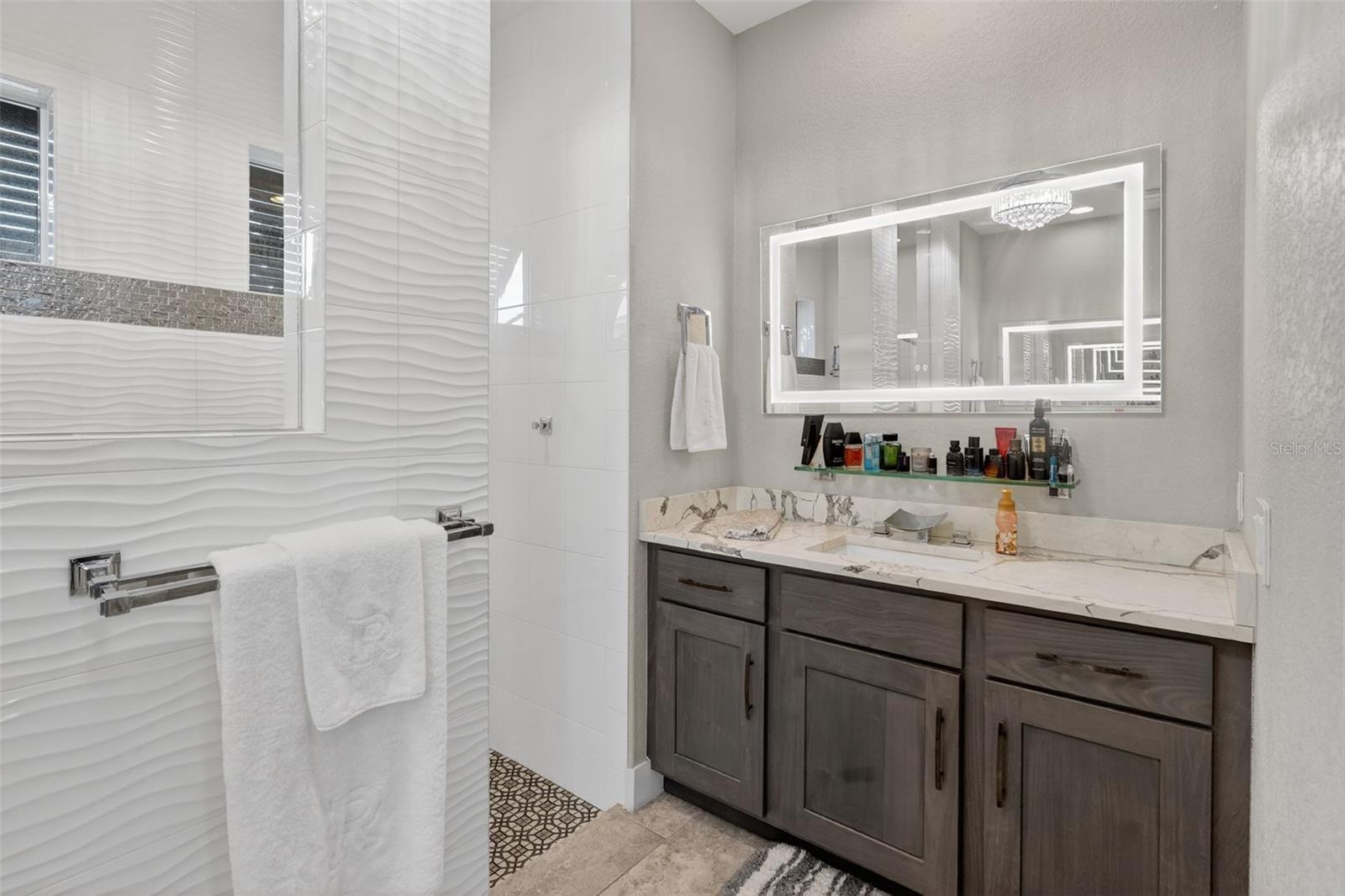 Image 21 of 43 For 2930 Scenic View Drive