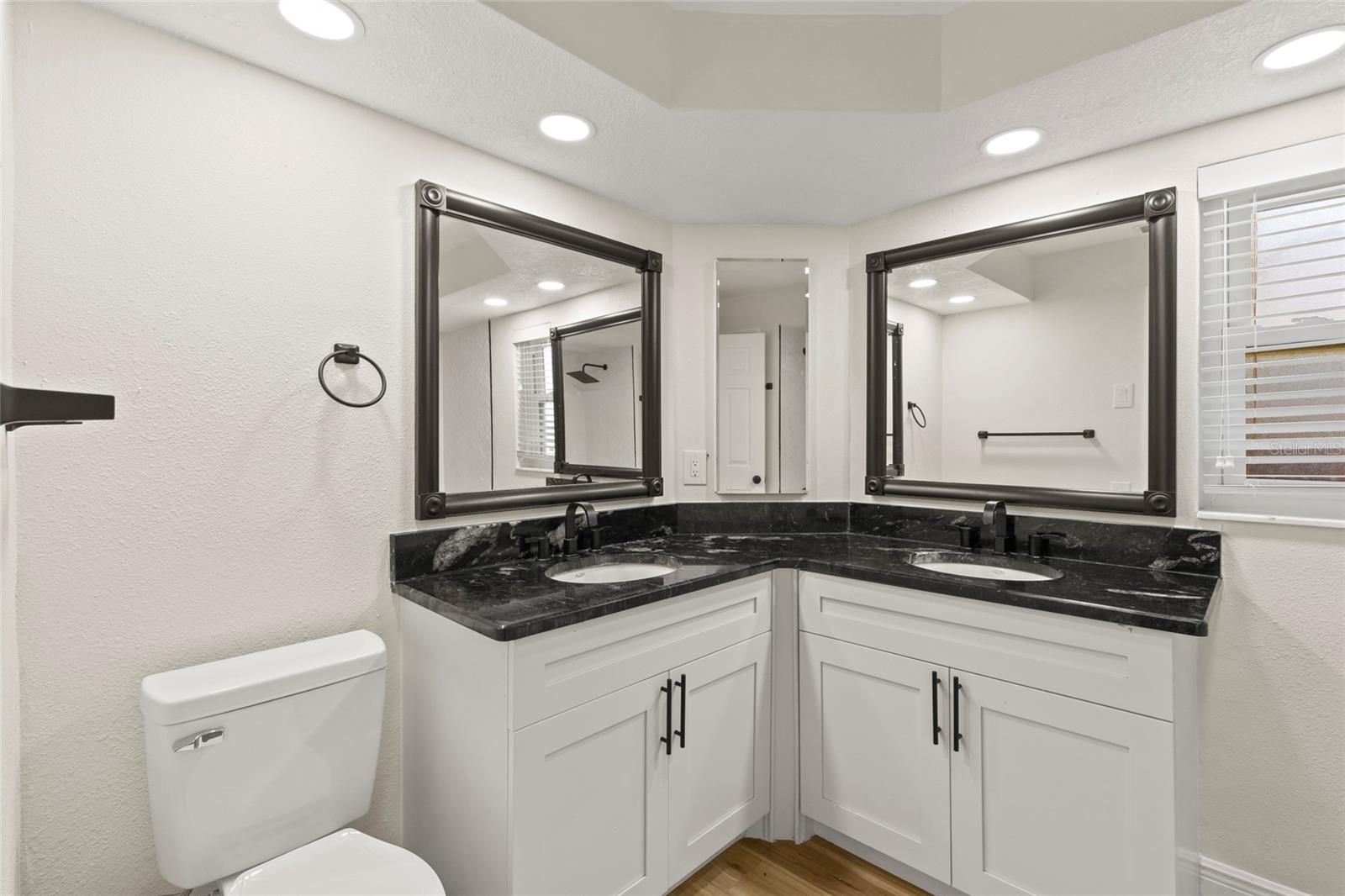 Image 15 of 29 For 2186 Waterside Drive