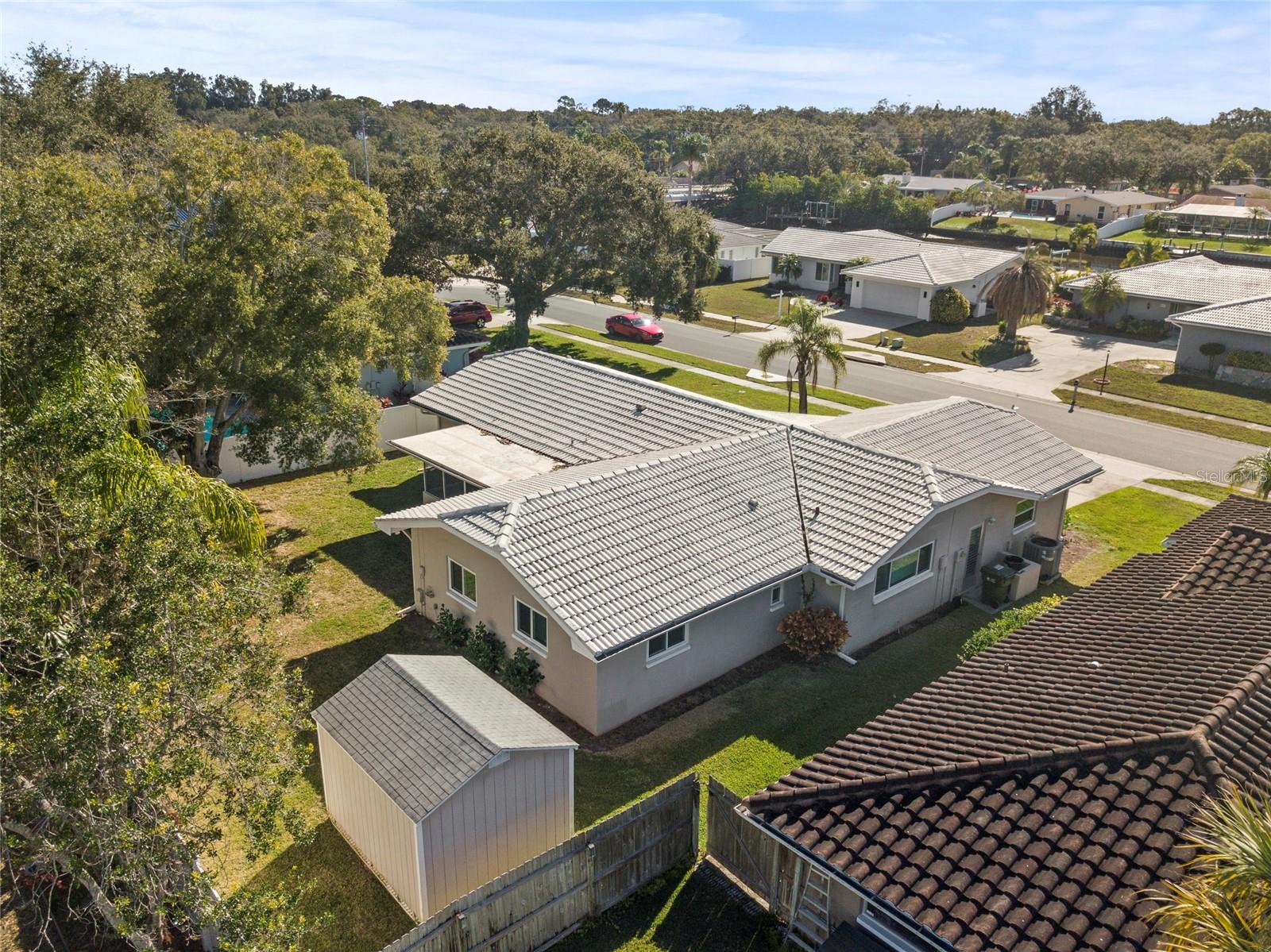 Image 24 of 29 For 2186 Waterside Drive