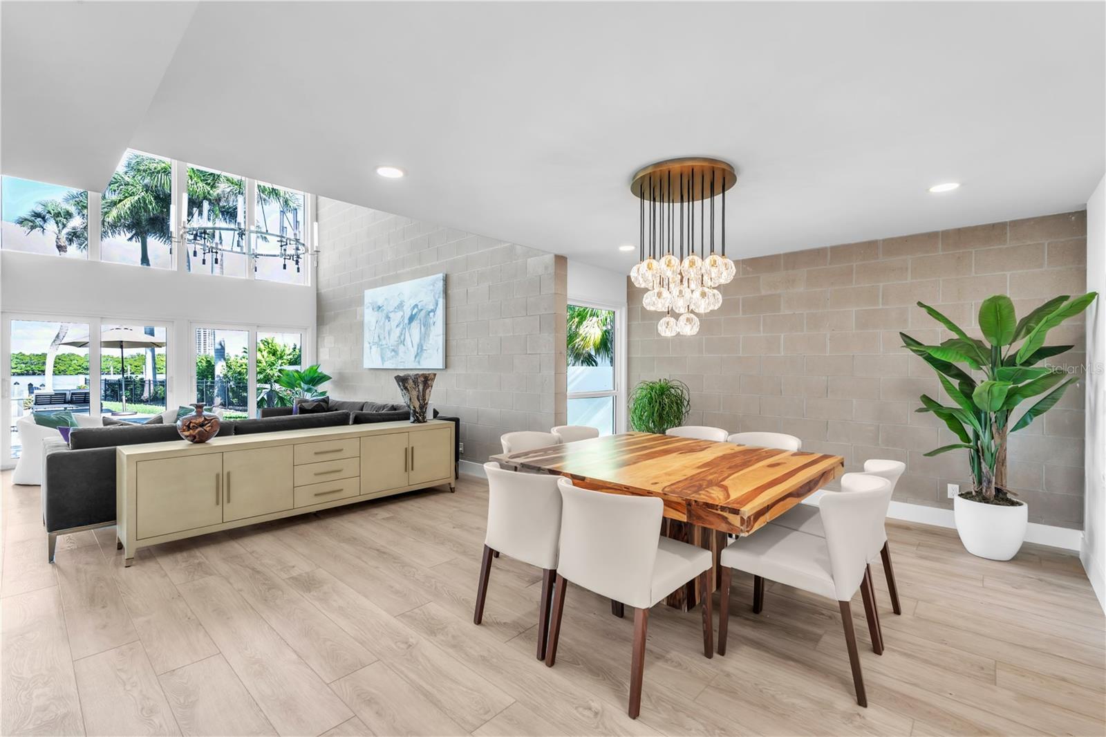 Image 13 of 41 For 701 Tyler Drive