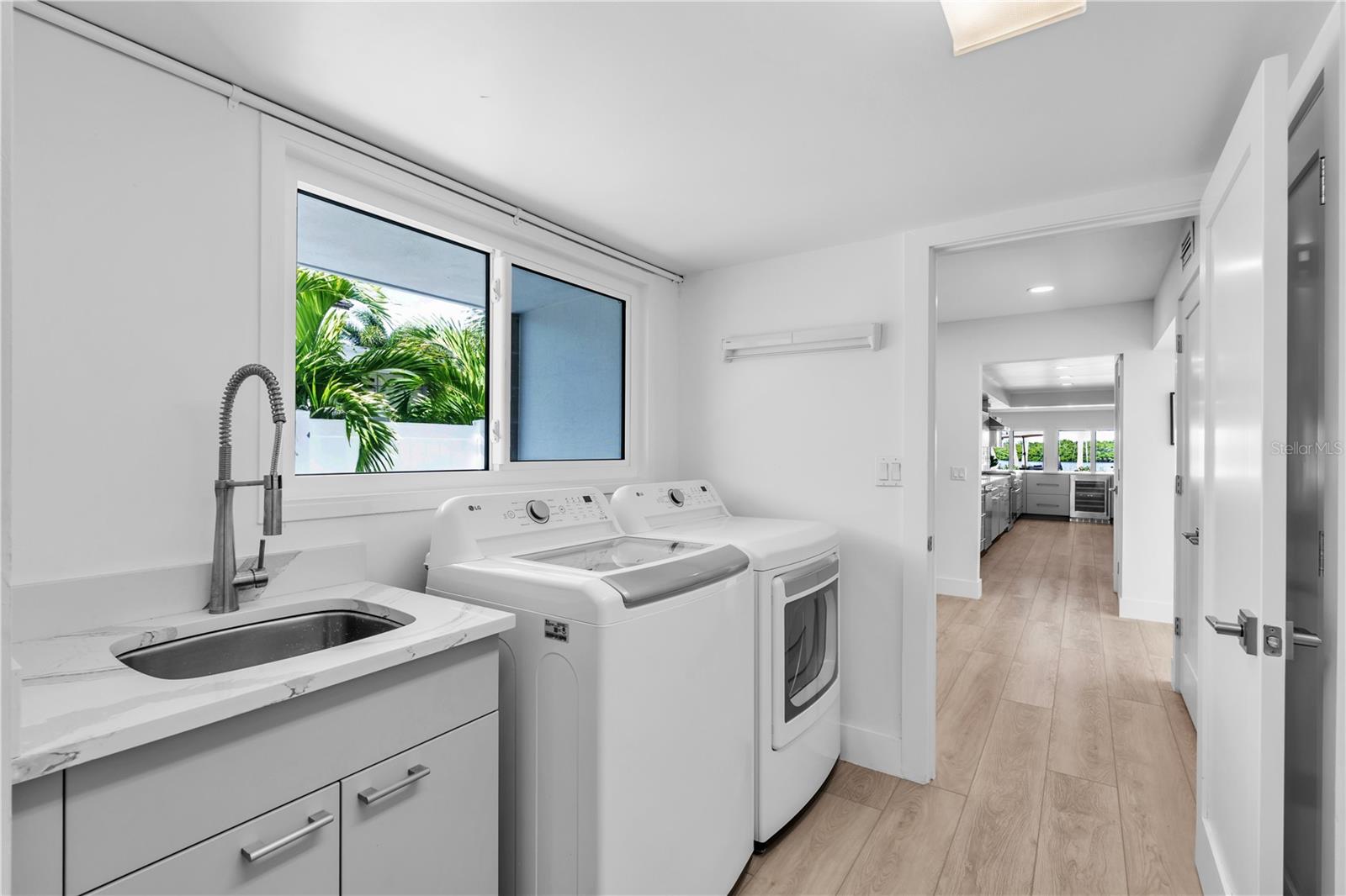 Image 18 of 41 For 701 Tyler Drive