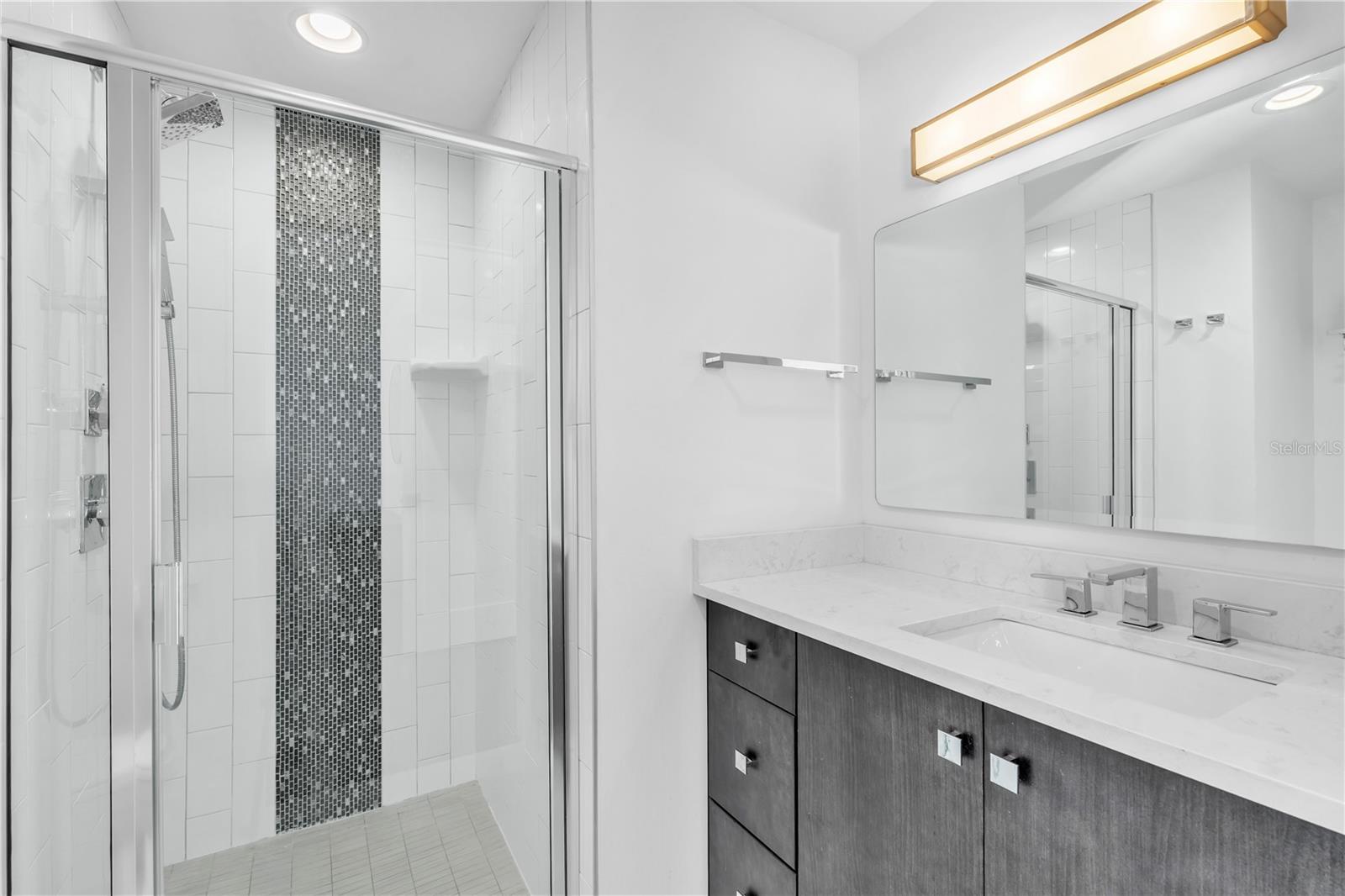 Image 21 of 41 For 701 Tyler Drive