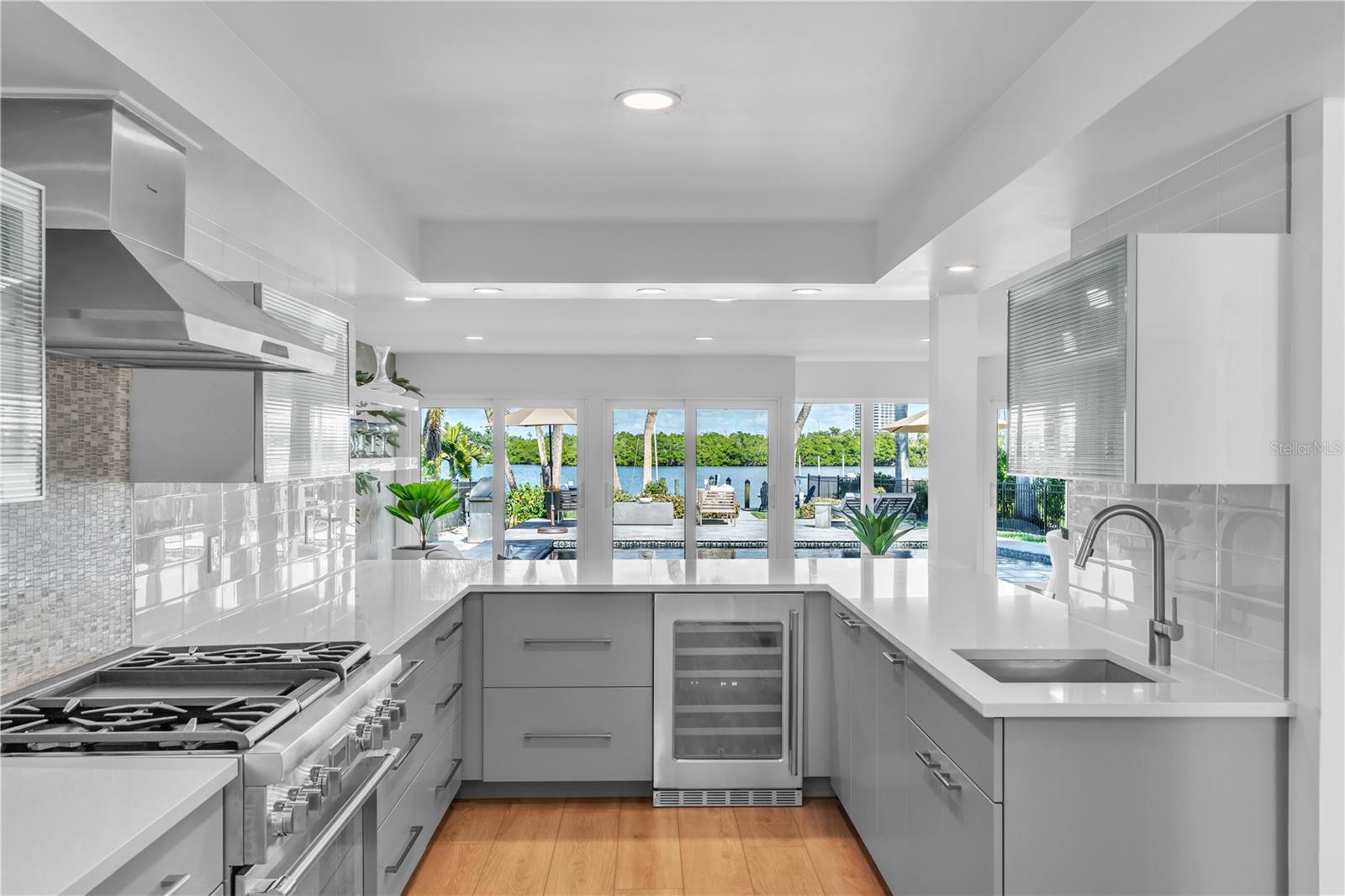 Image 6 of 41 For 701 Tyler Drive