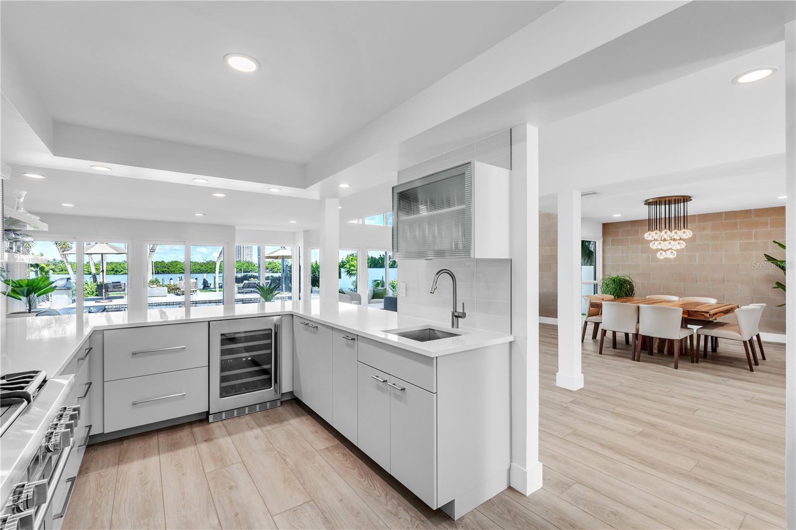 Image 7 of 41 For 701 Tyler Drive