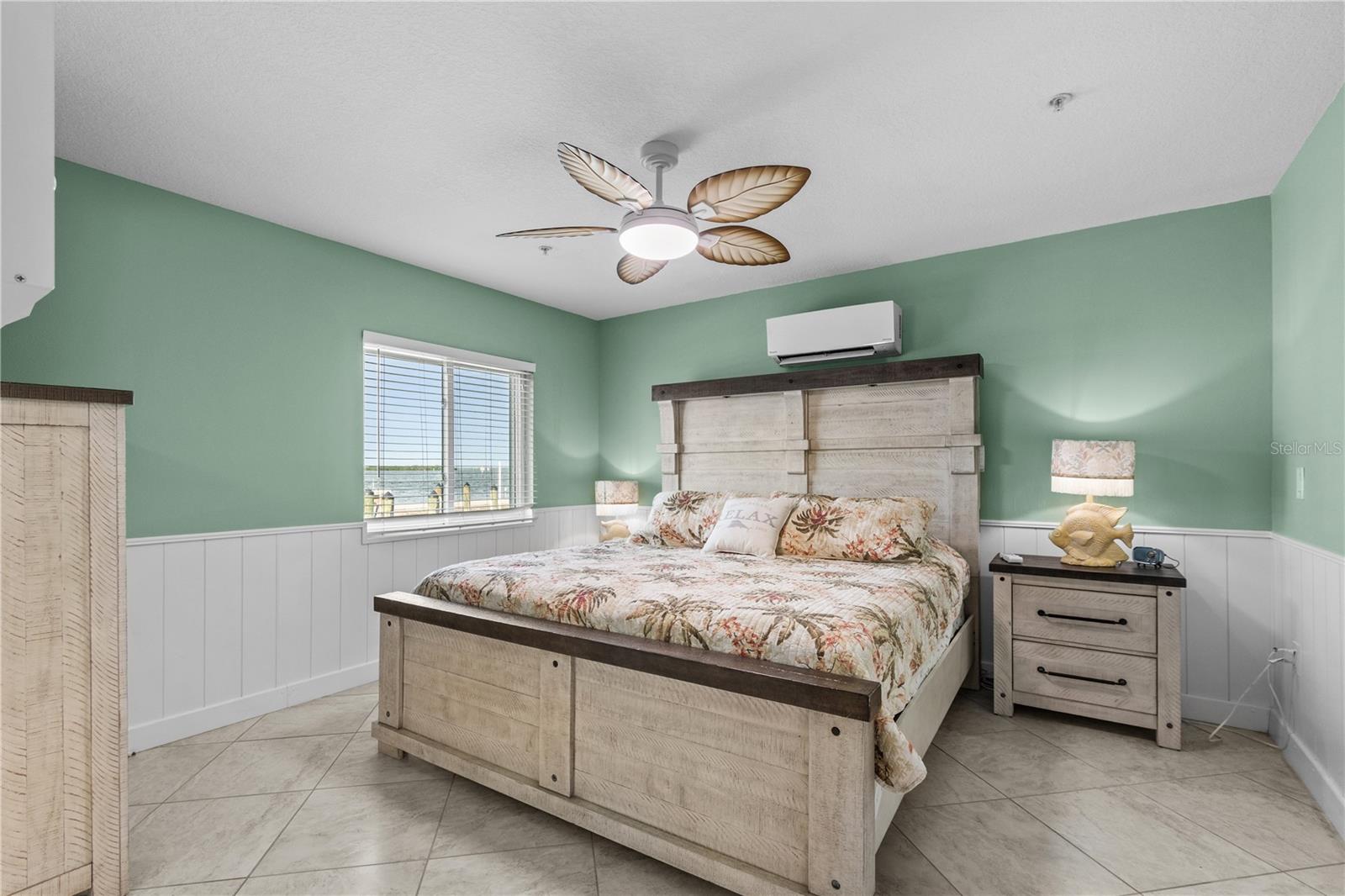 Image 26 of 55 For 3740 Gulf Of Mexico Drive 114