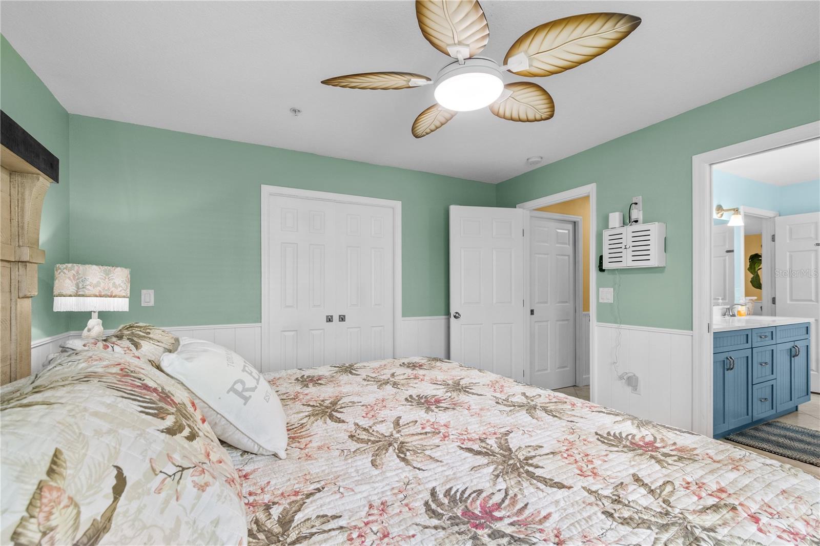 Image 29 of 55 For 3740 Gulf Of Mexico Drive 114