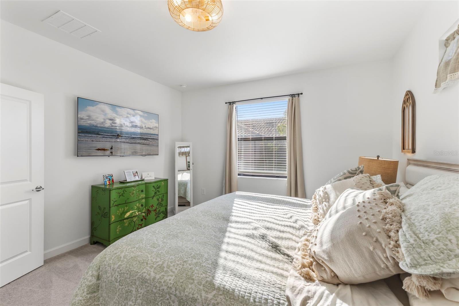 Image 16 of 47 For 5504 Sapphire Stone Cove