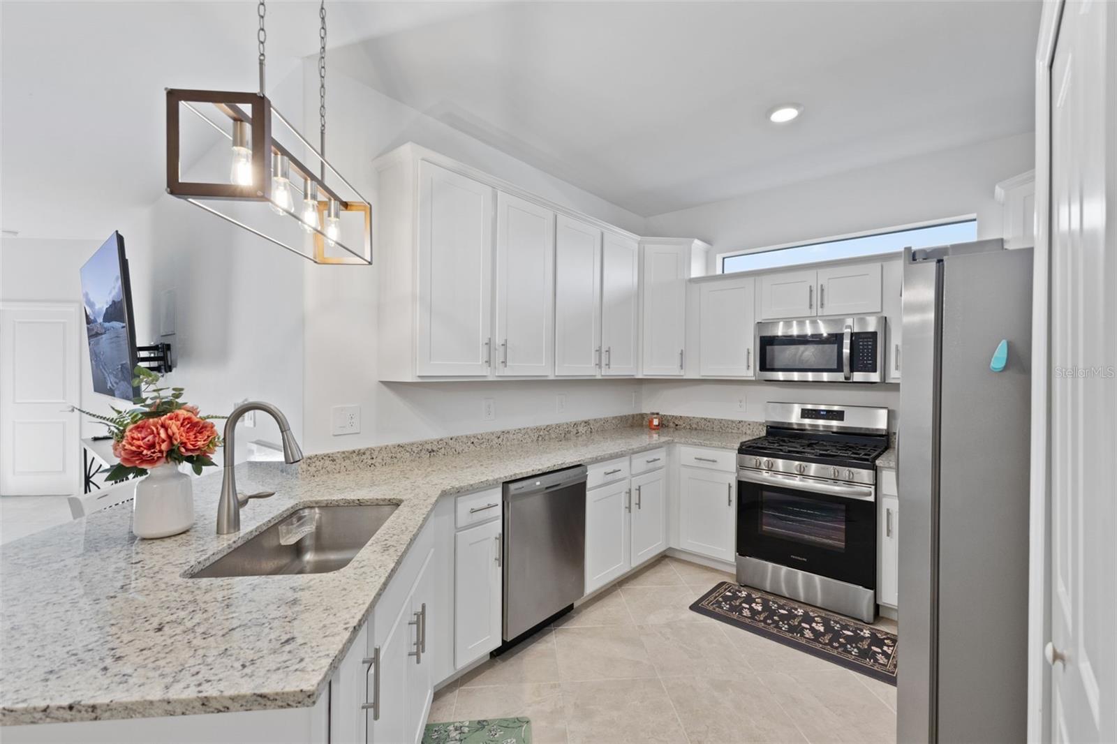 Image 20 of 47 For 5504 Sapphire Stone Cove