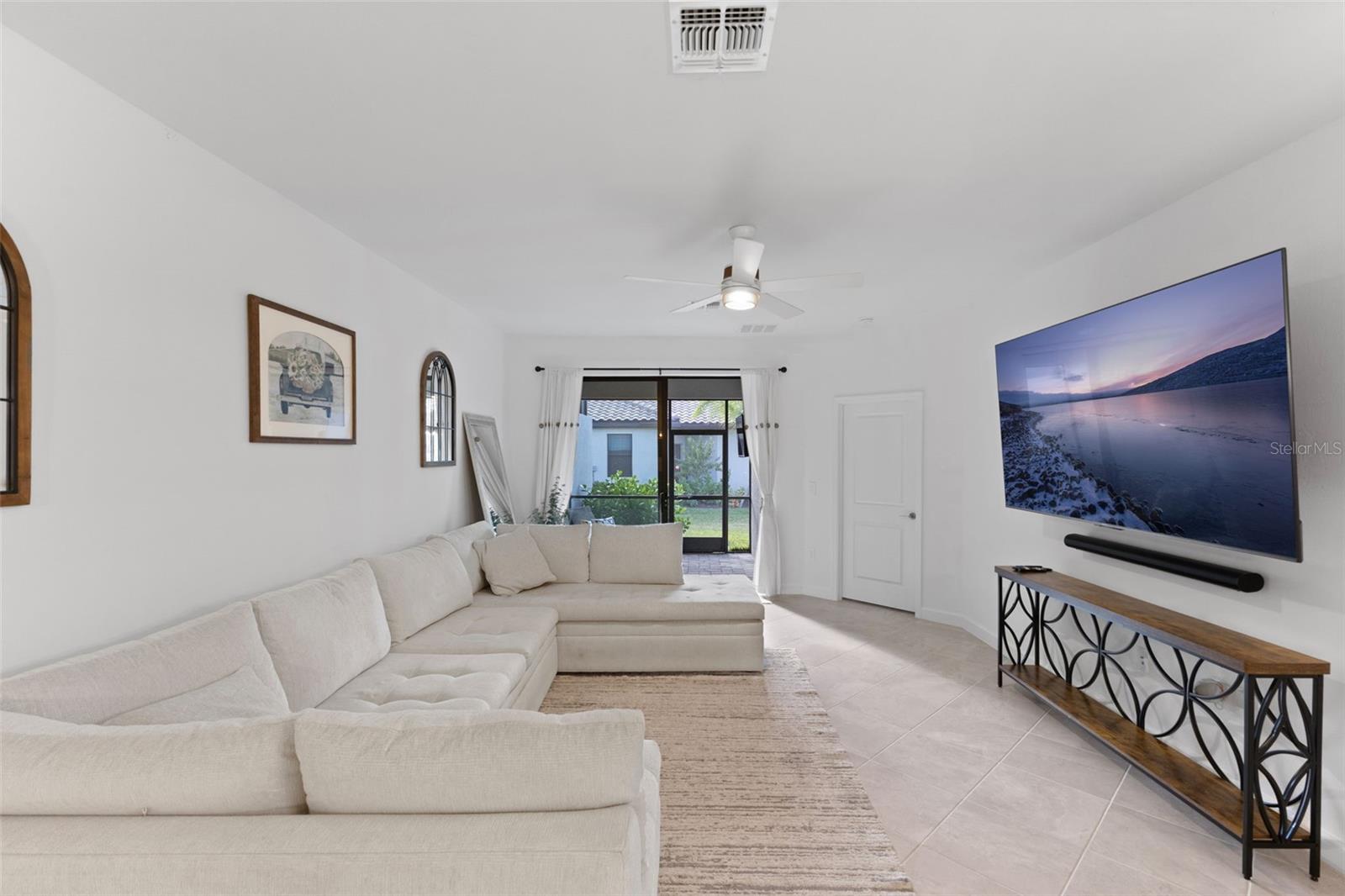 Image 3 of 47 For 5504 Sapphire Stone Cove