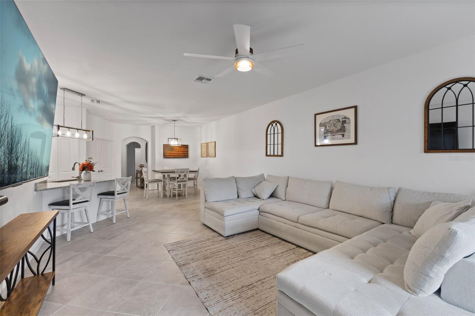 Image 6 of 47 For 5504 Sapphire Stone Cove