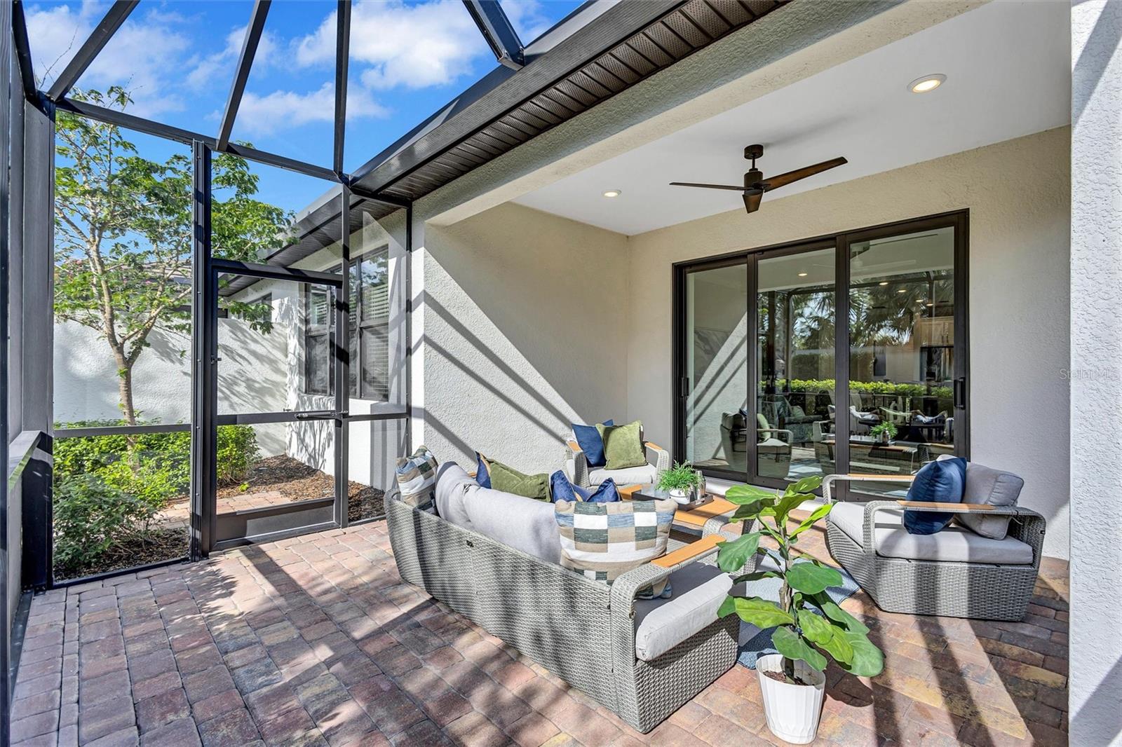 Image 23 of 65 For 12553 Marsh Pointe Road