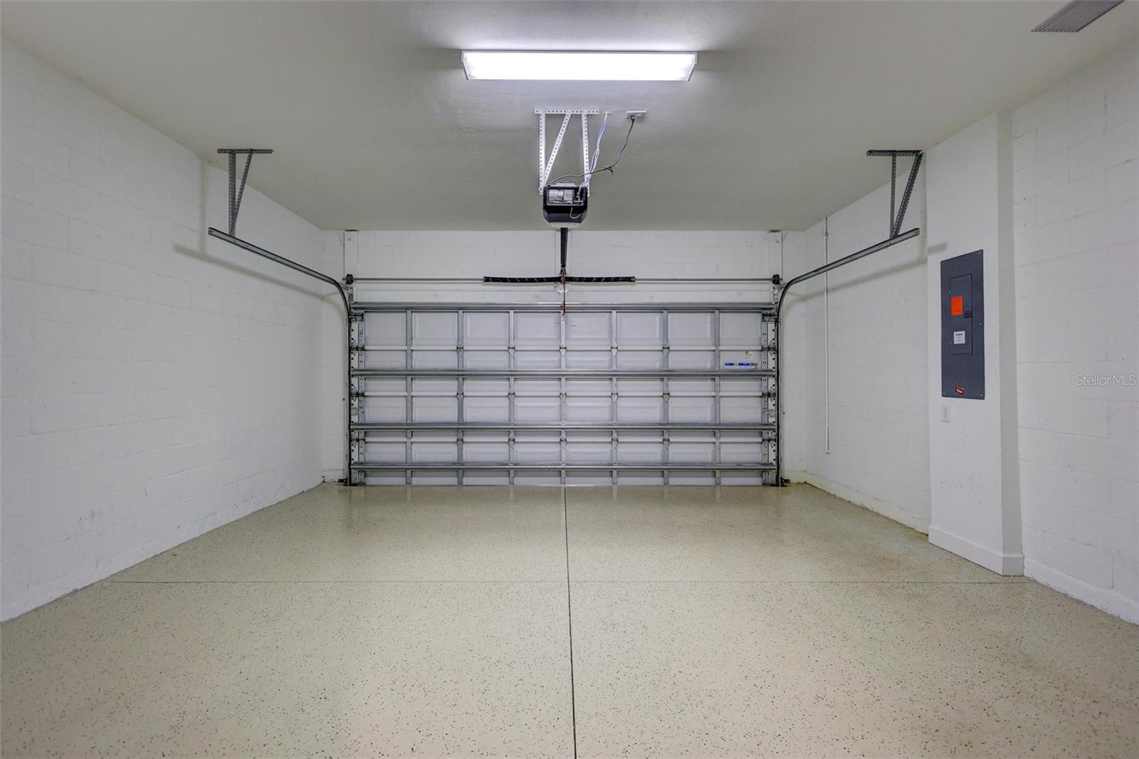 Image 40 of 65 For 12553 Marsh Pointe Road