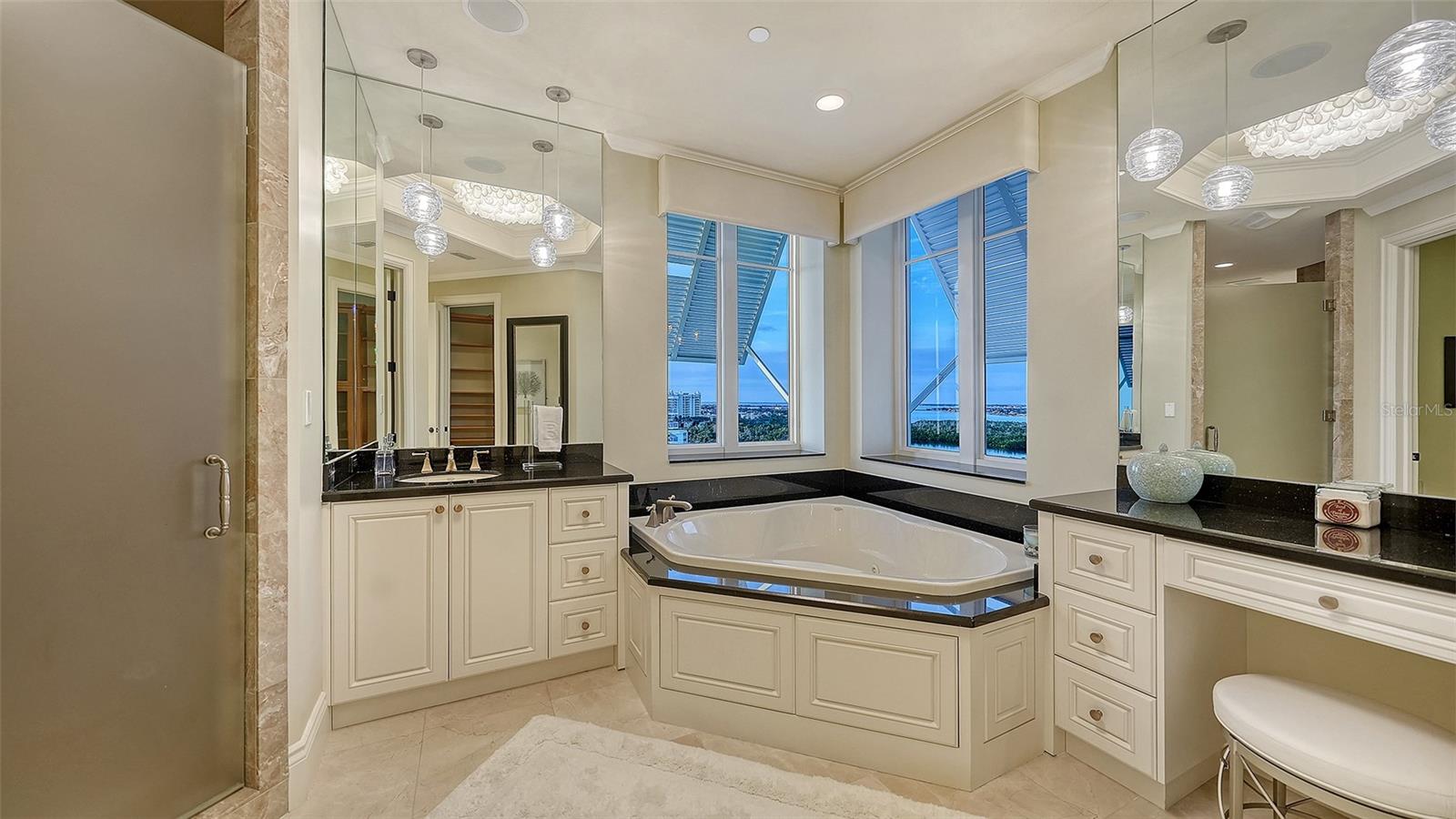 Image 25 of 54 For 2052 Benjamin Franklin Drive Ph 1102