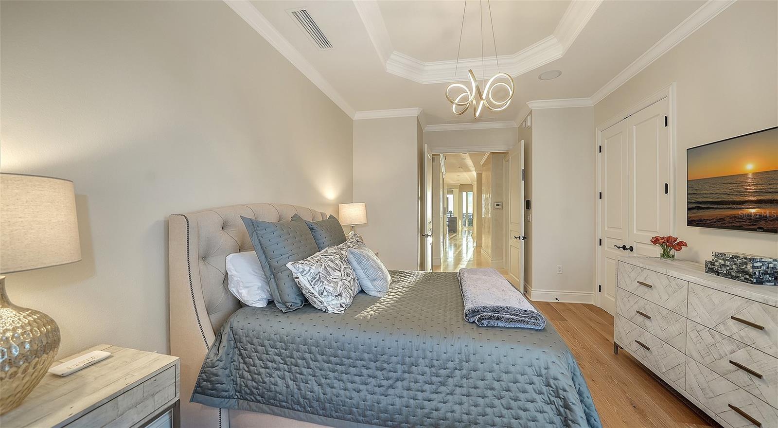 Image 29 of 54 For 2052 Benjamin Franklin Drive Ph 1102