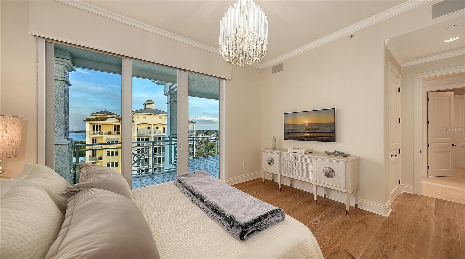 Image 35 of 54 For 2052 Benjamin Franklin Drive Ph 1102