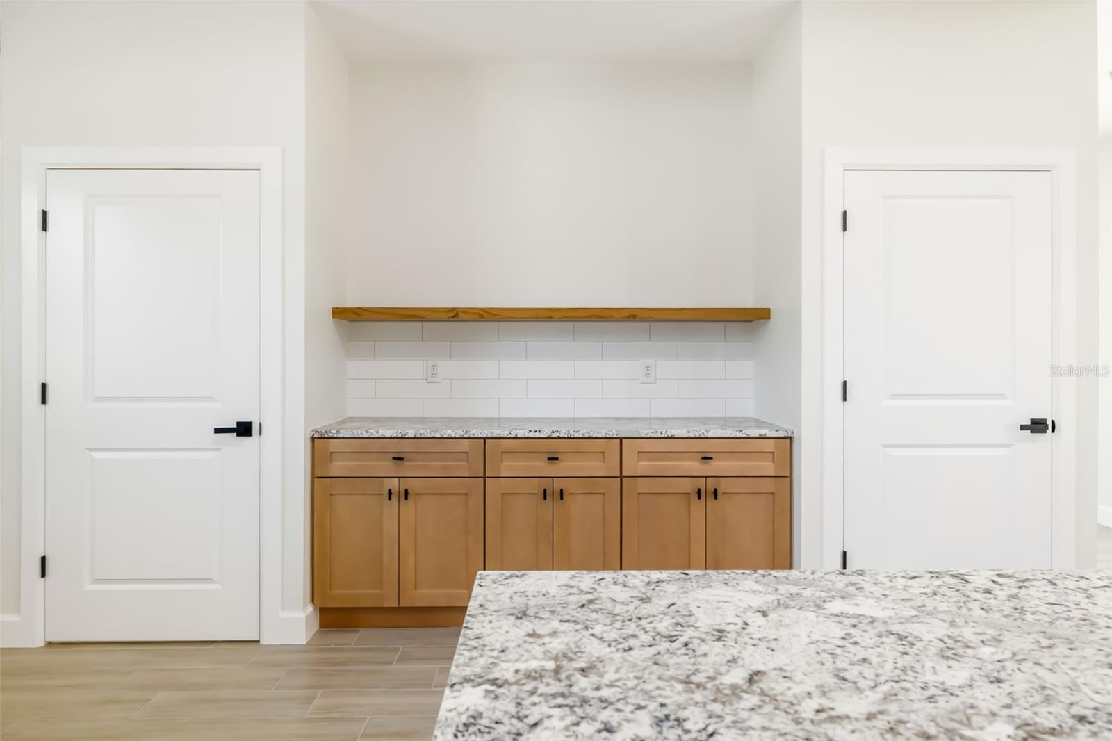 Image 15 of 36 For 118 Ruby Avenue N