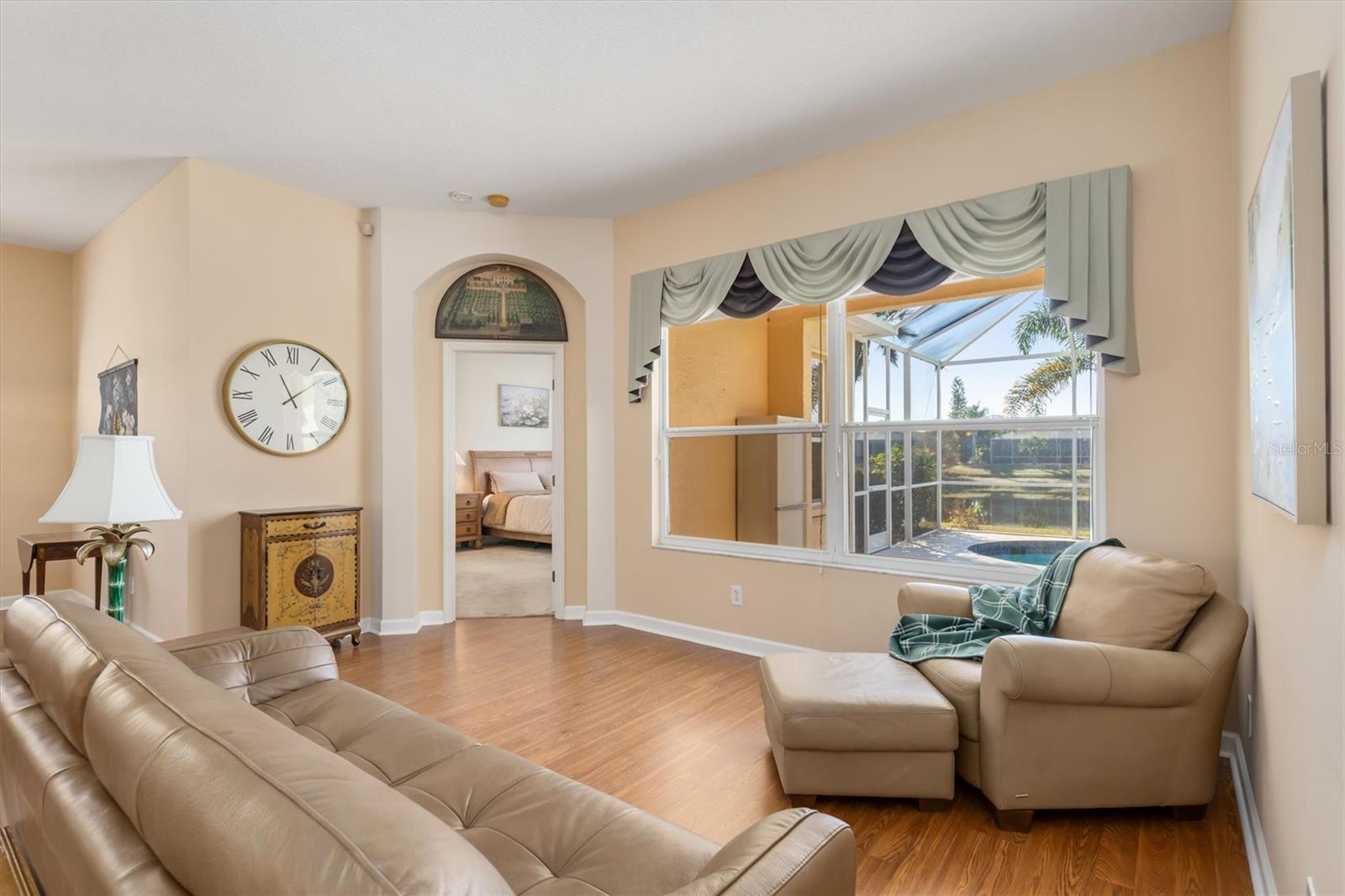 Image 11 of 52 For 4274 Tennyson Way