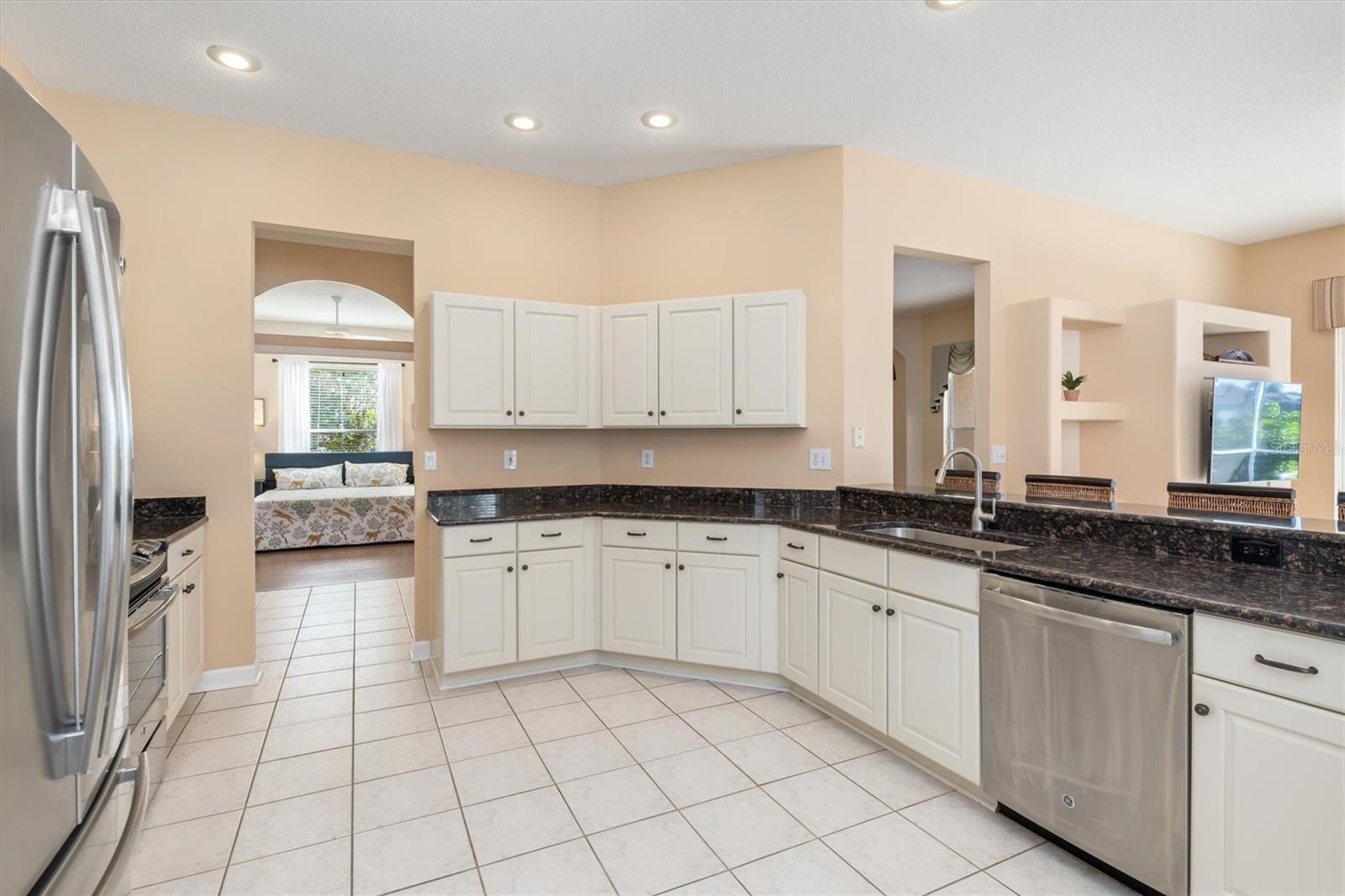 Image 20 of 52 For 4274 Tennyson Way