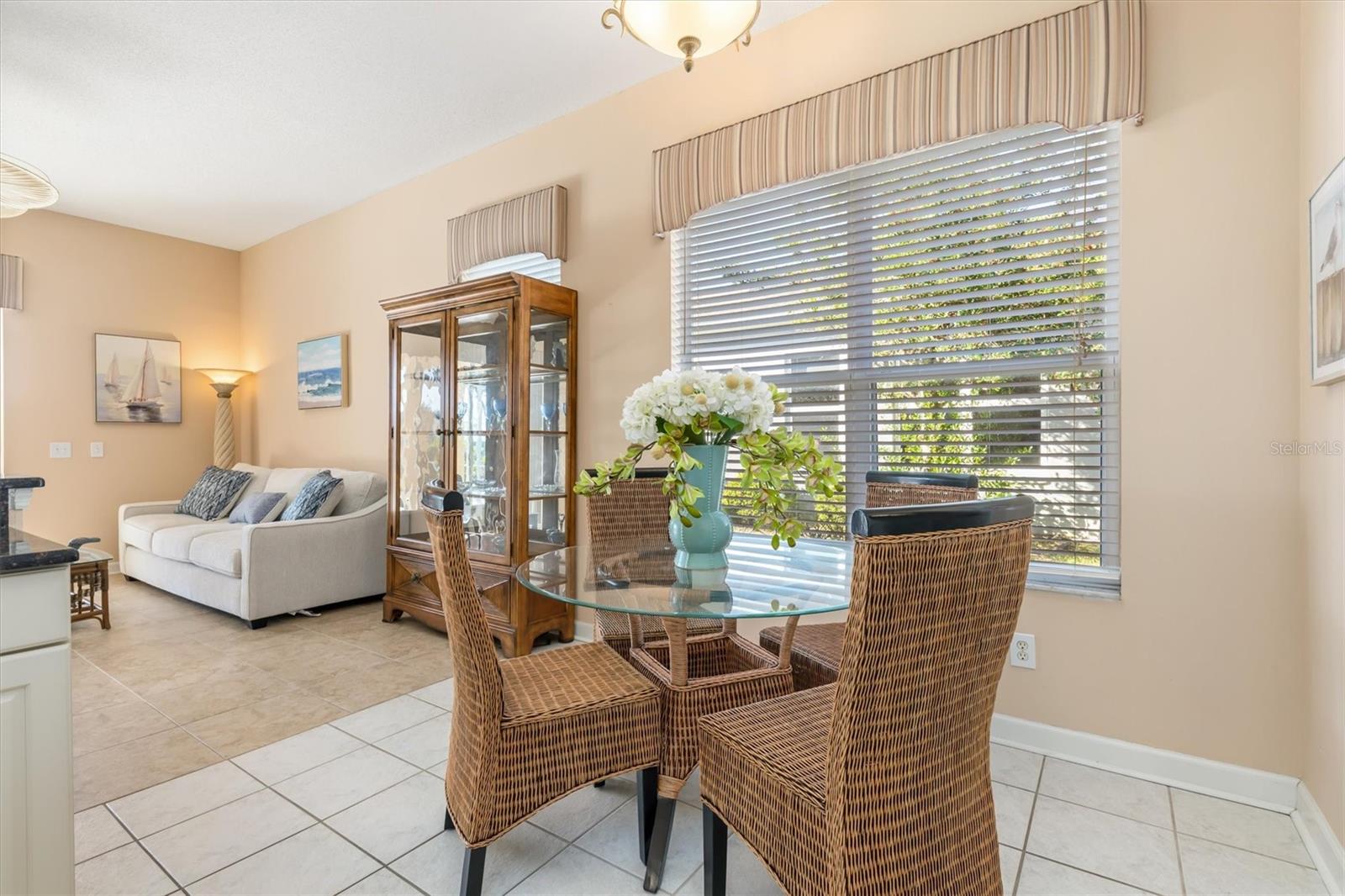 Image 22 of 52 For 4274 Tennyson Way