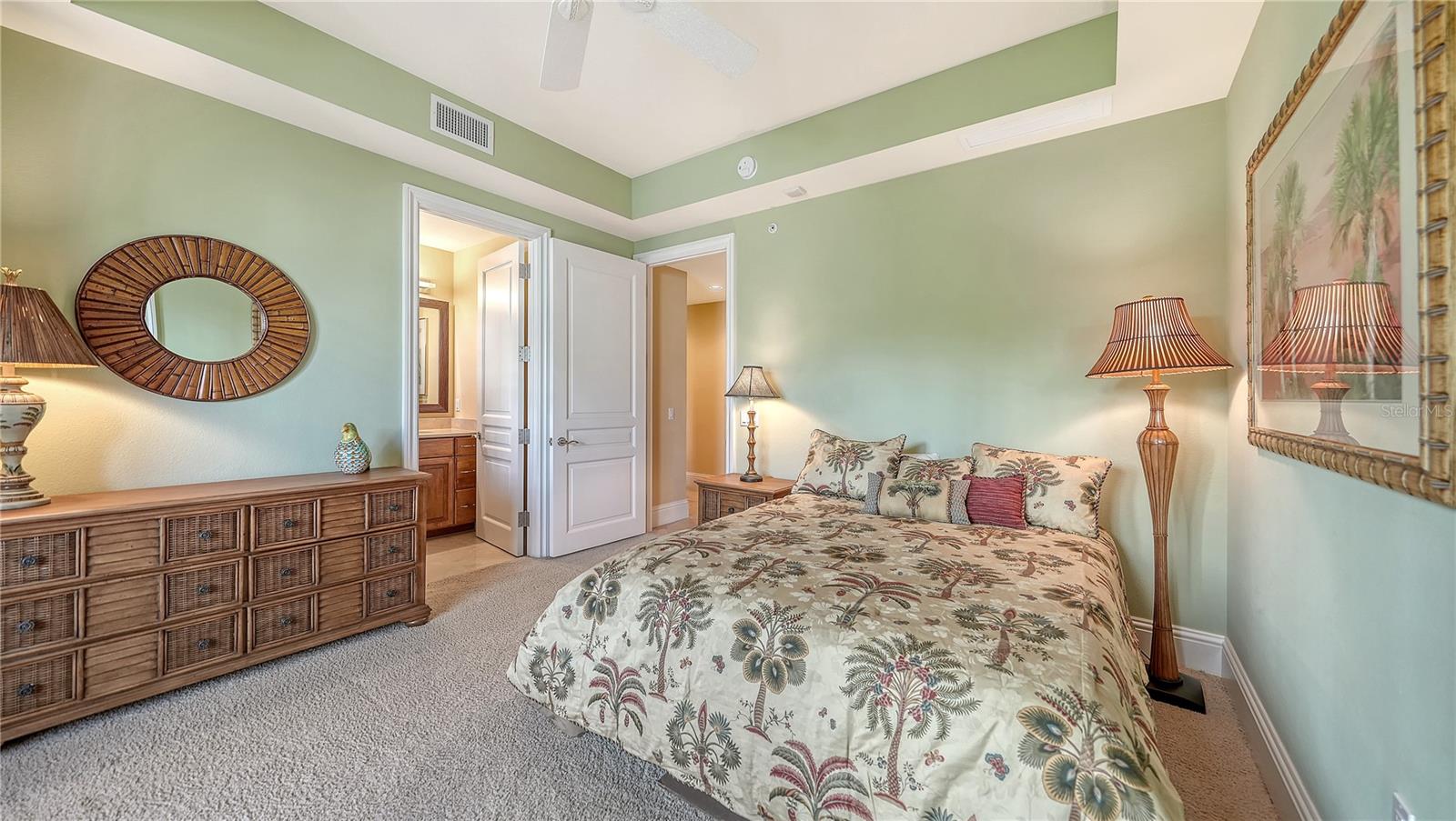 Image 32 of 50 For 464 Golden Gate Point 304