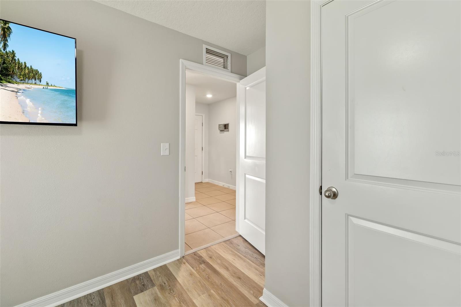 Image 23 of 76 For 12212 High Rock Way