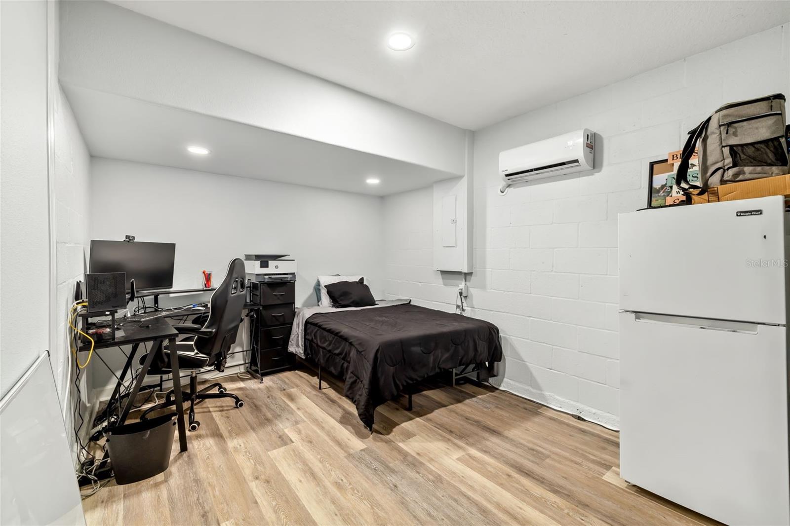 Image 34 of 76 For 12212 High Rock Way