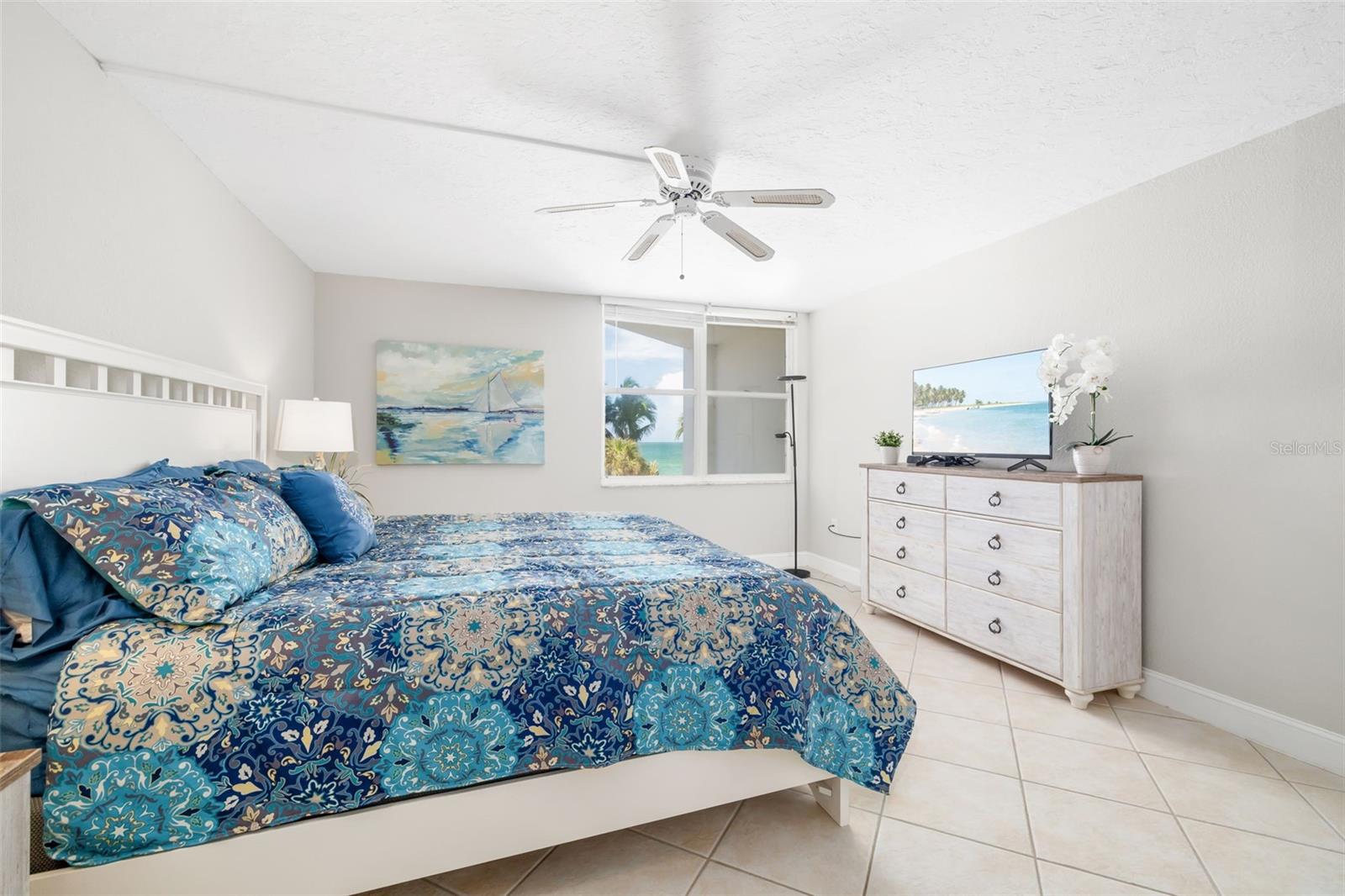 Image 19 of 42 For 1770 Benjamin Franklin Drive 203