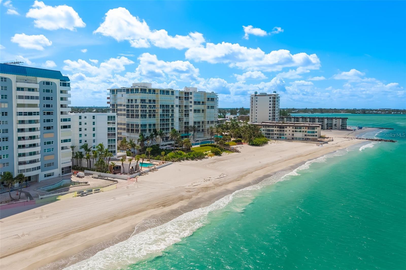 Image 31 of 42 For 1770 Benjamin Franklin Drive 203