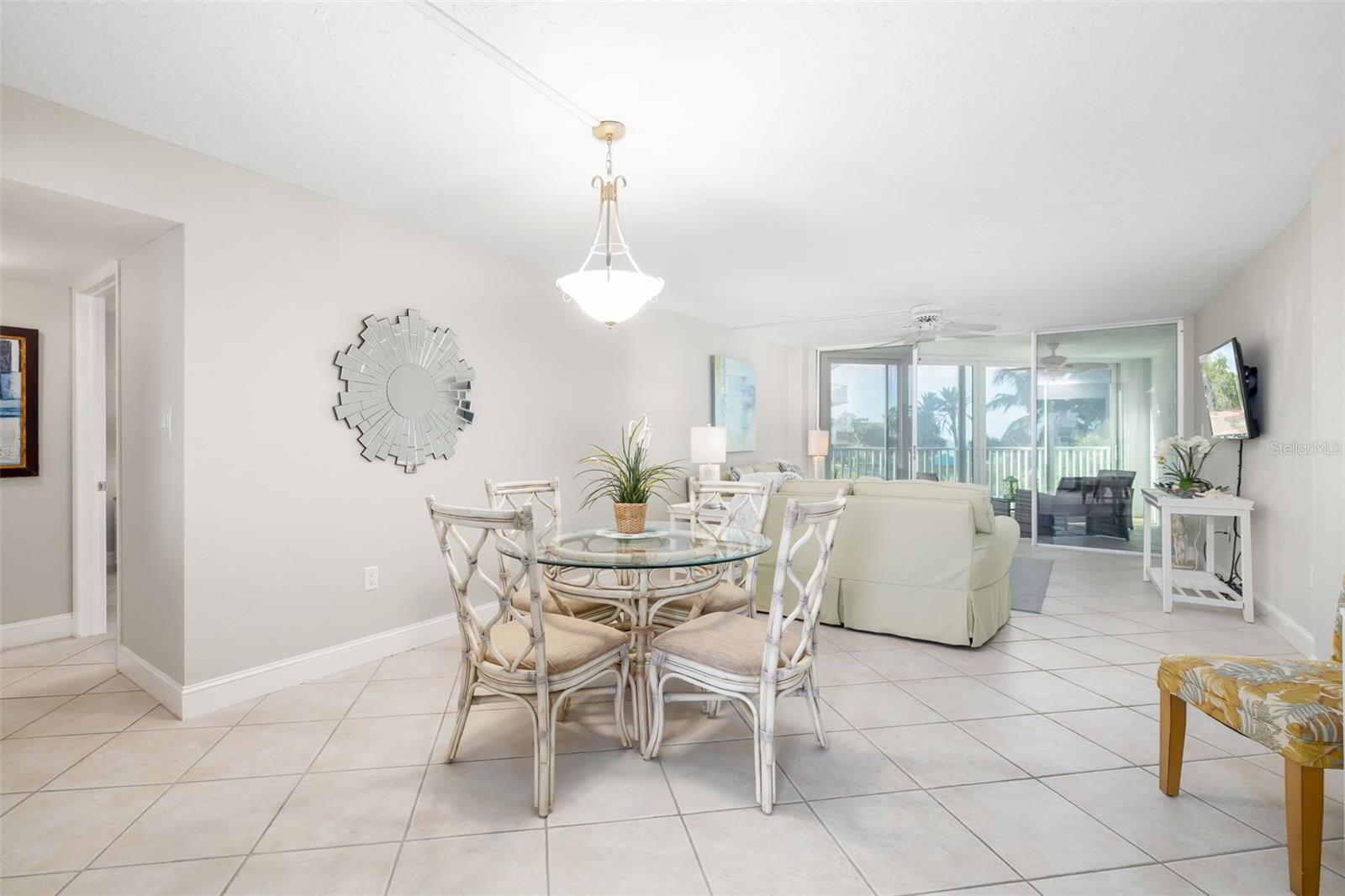 Image 8 of 42 For 1770 Benjamin Franklin Drive 203