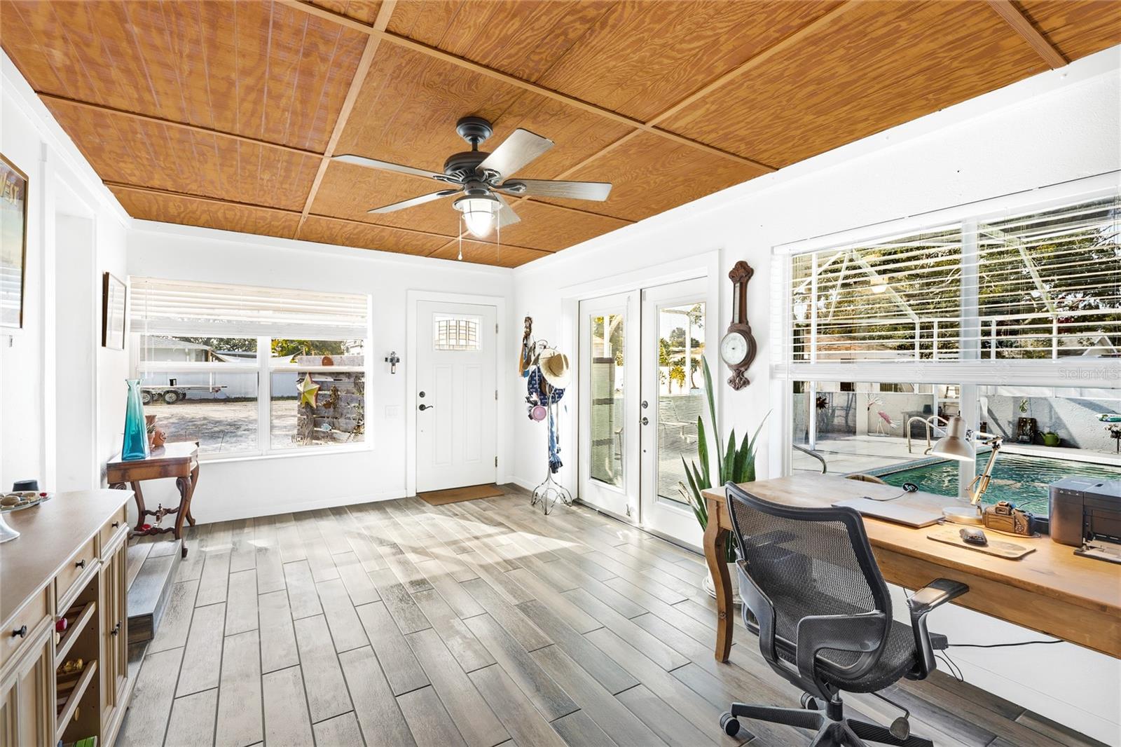 Image 14 of 57 For 1503 Francis Avenue