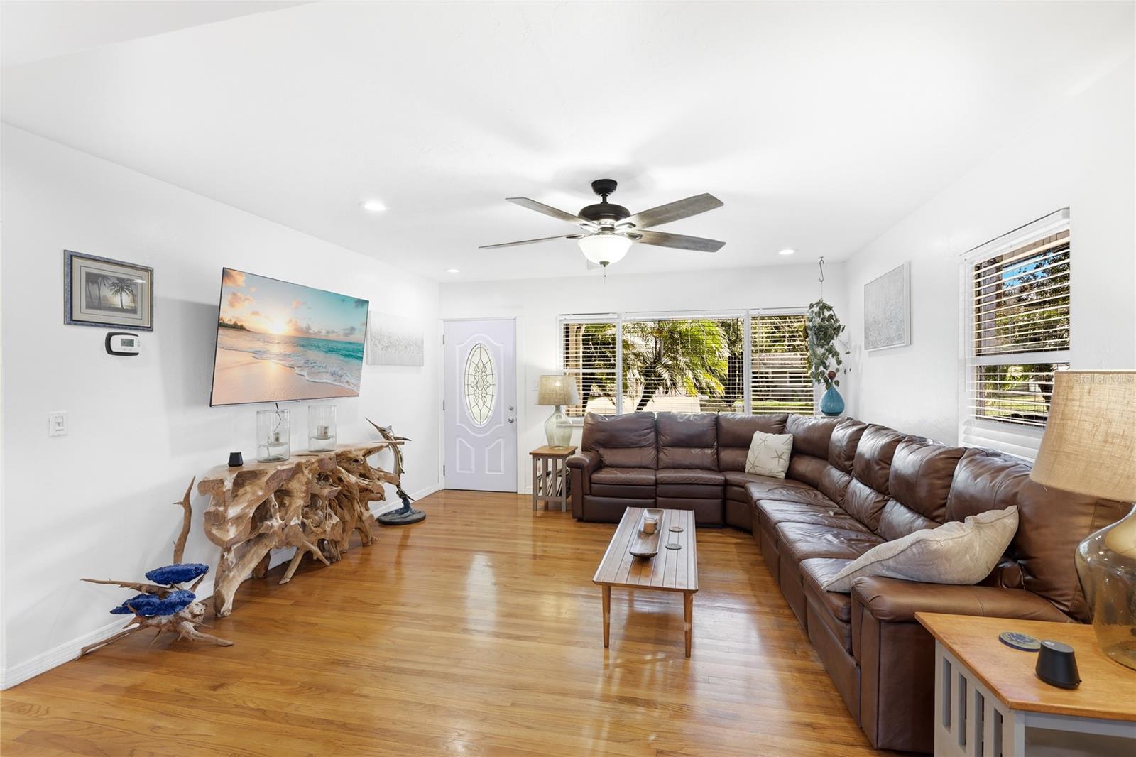 Image 6 of 57 For 1503 Francis Avenue