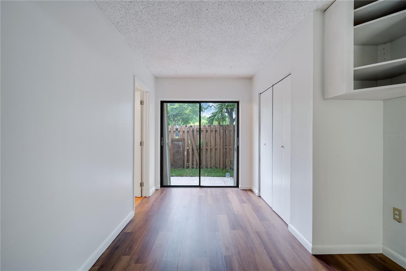 Image 14 of 49 For 11483 109 Road 2e