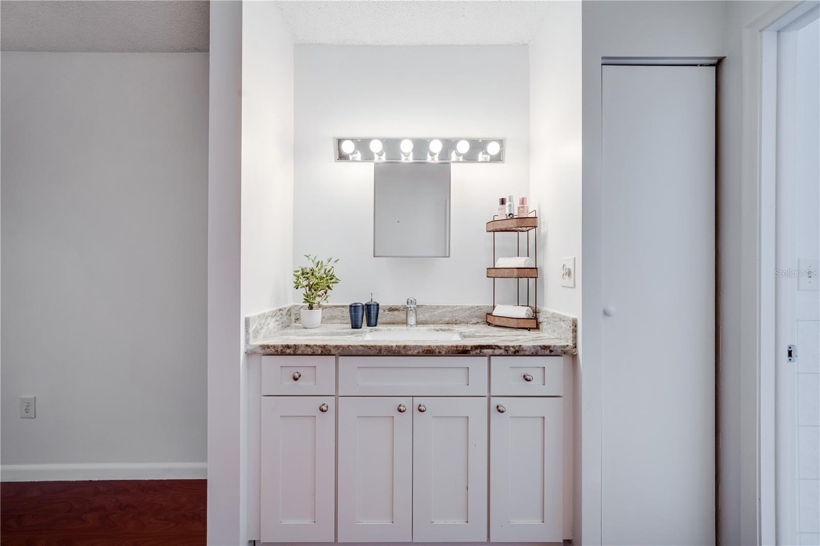 Image 25 of 49 For 11483 109 Road 2e