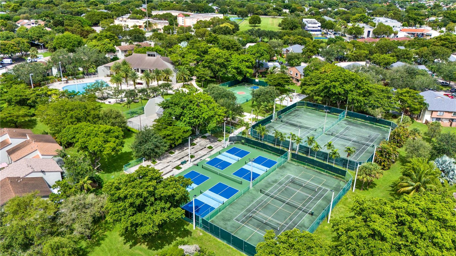 Image 44 of 49 For 11483 109 Road 2e