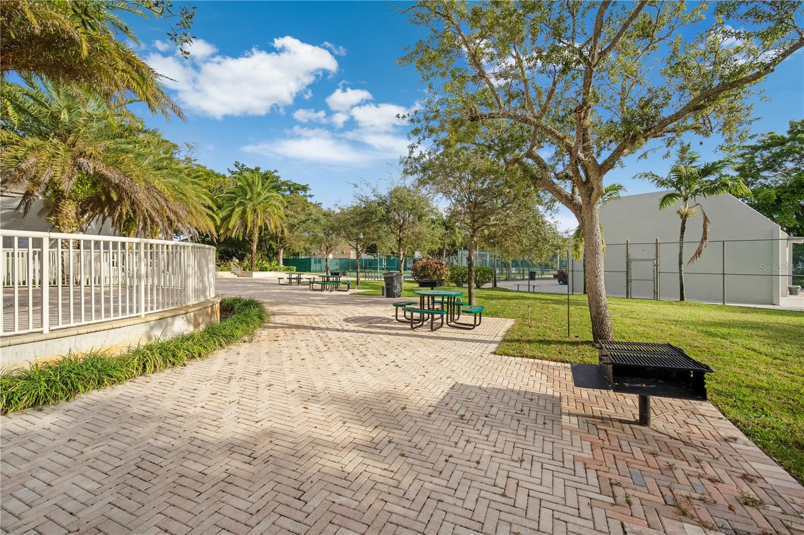 Image 47 of 49 For 11483 109 Road 2e