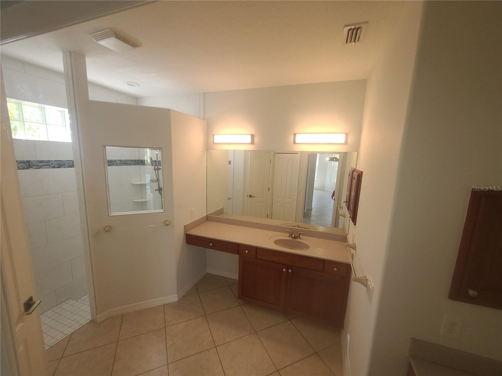 Image 28 of 38 For 185 Wading Bird Drive