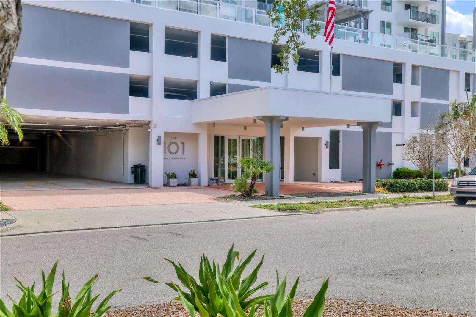 Image 42 of 53 For 101 Gulfstream Avenue 15e